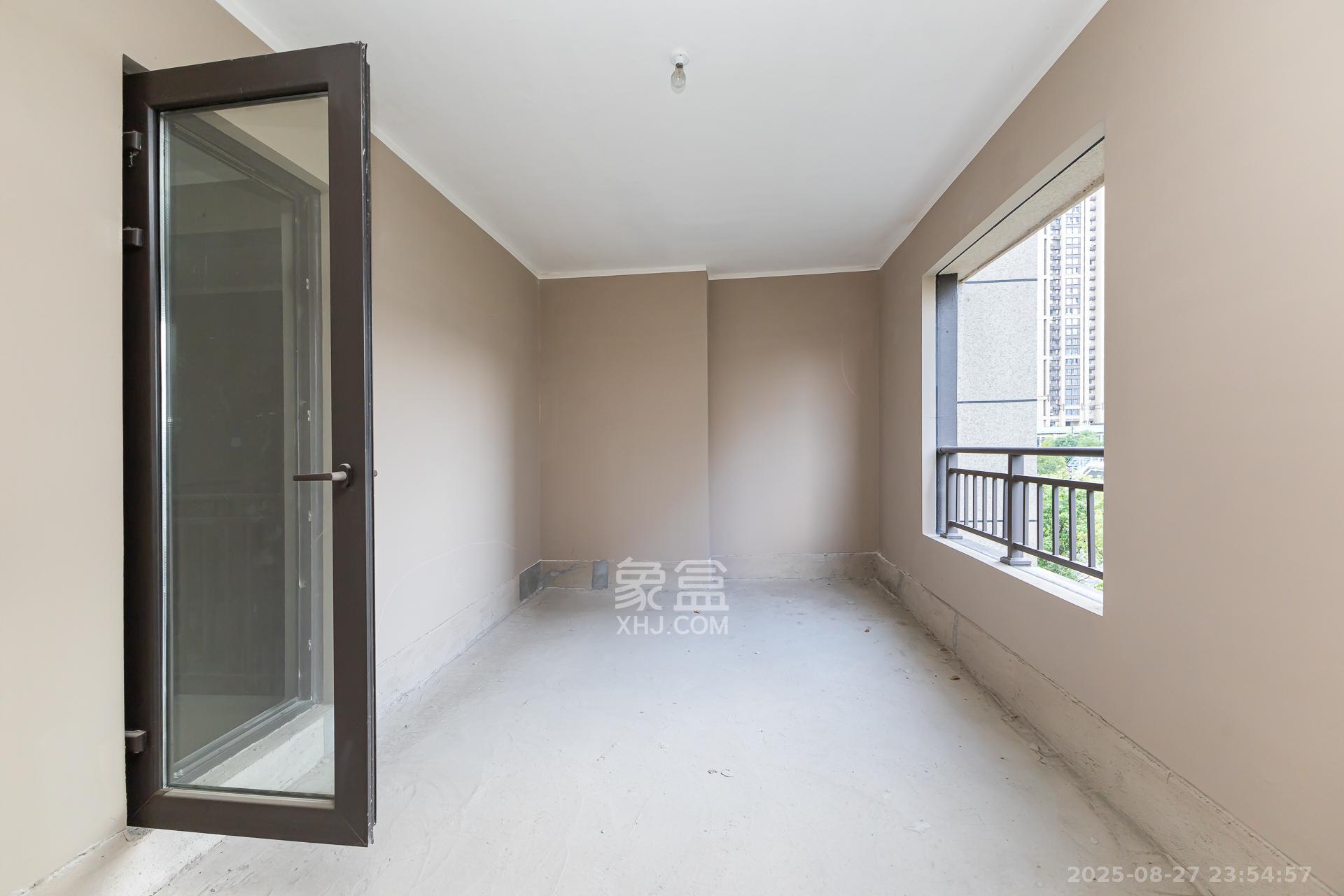 时代建发和著  4室2厅2卫    350.0万 时代建发和著  4室2厅2卫    350.0万卧室