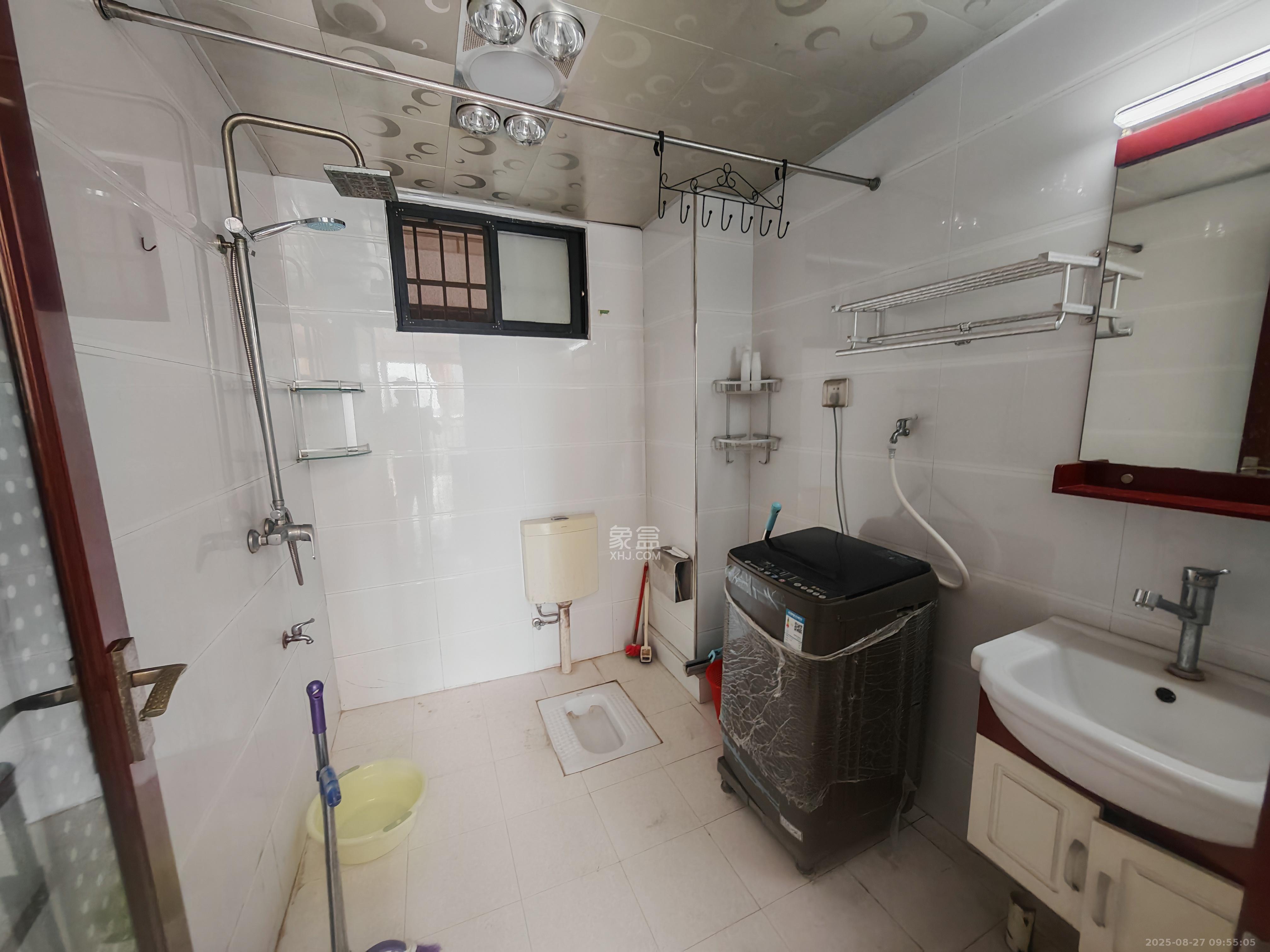 华雅花园 1室1厅1卫 1100.0元/月 华雅花园 1室1厅1卫 1100.0元/月室内图