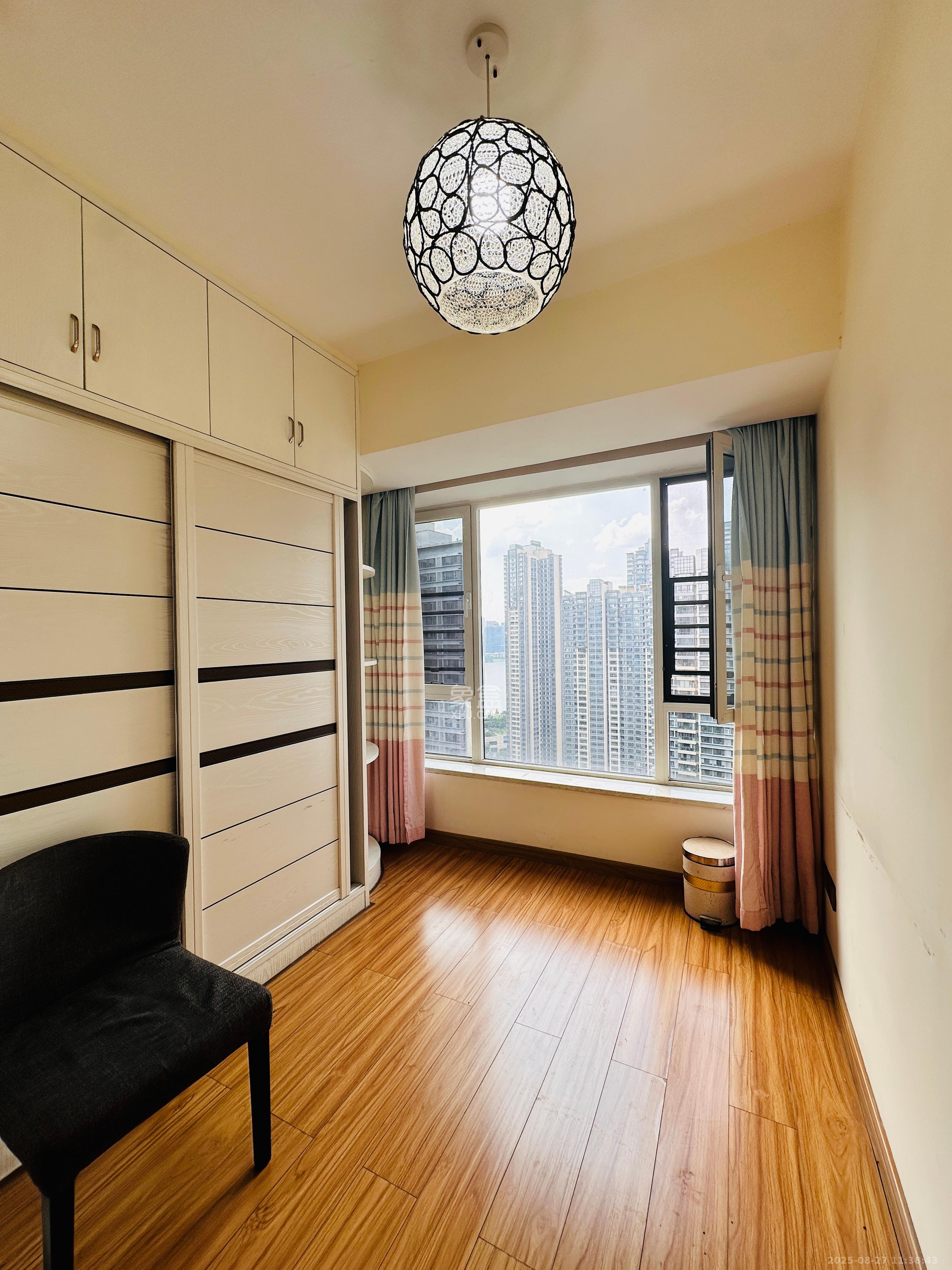 北辰三角洲E3区  4室2厅2卫    4200.0元/月室内图