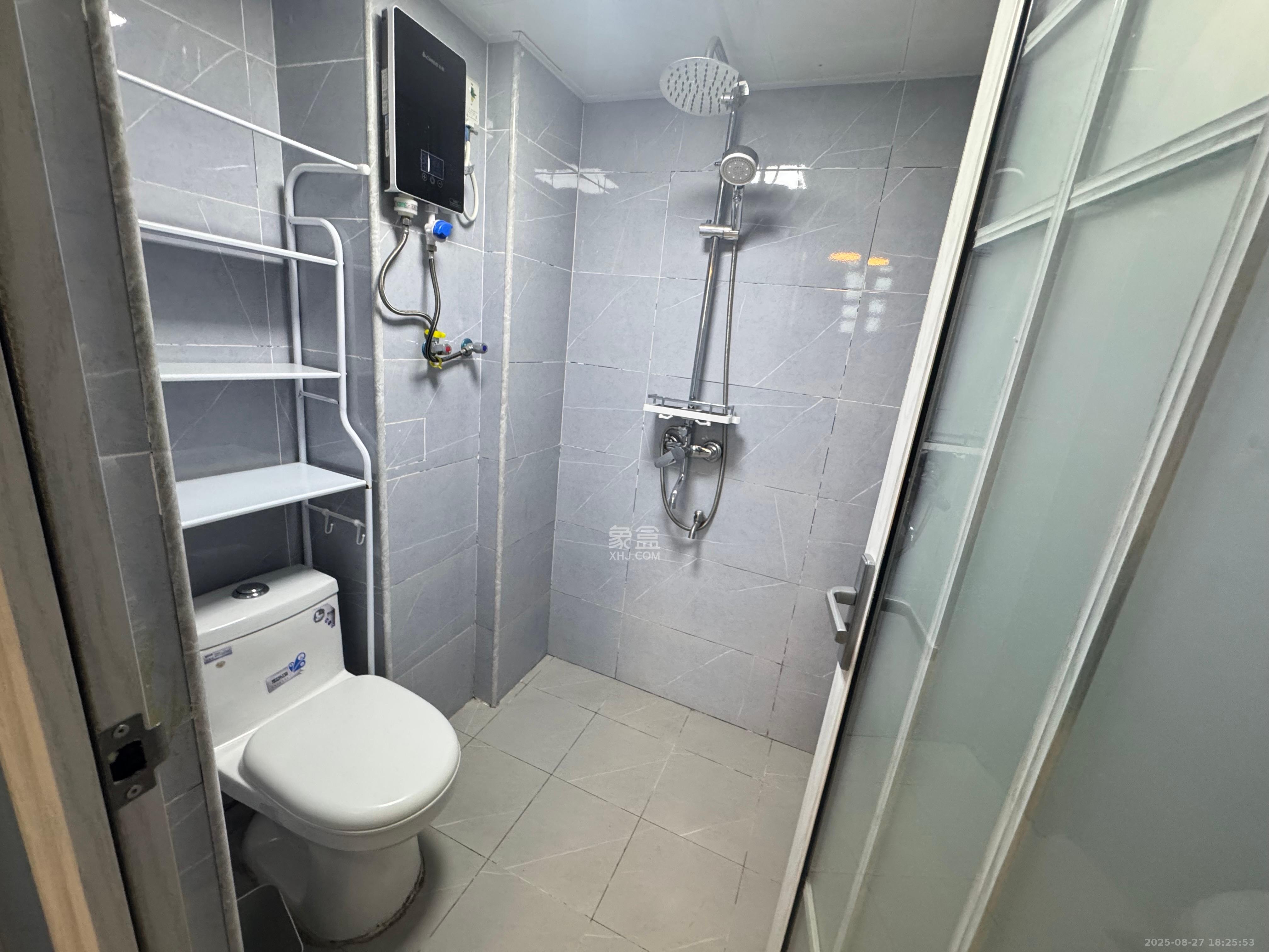 明昇壹城(明昇时代广场)三期 1室1厅1卫 1800.0元/月 明昇壹城(明昇时代广场)三期 1室1厅1卫 1800.0元/月室内图