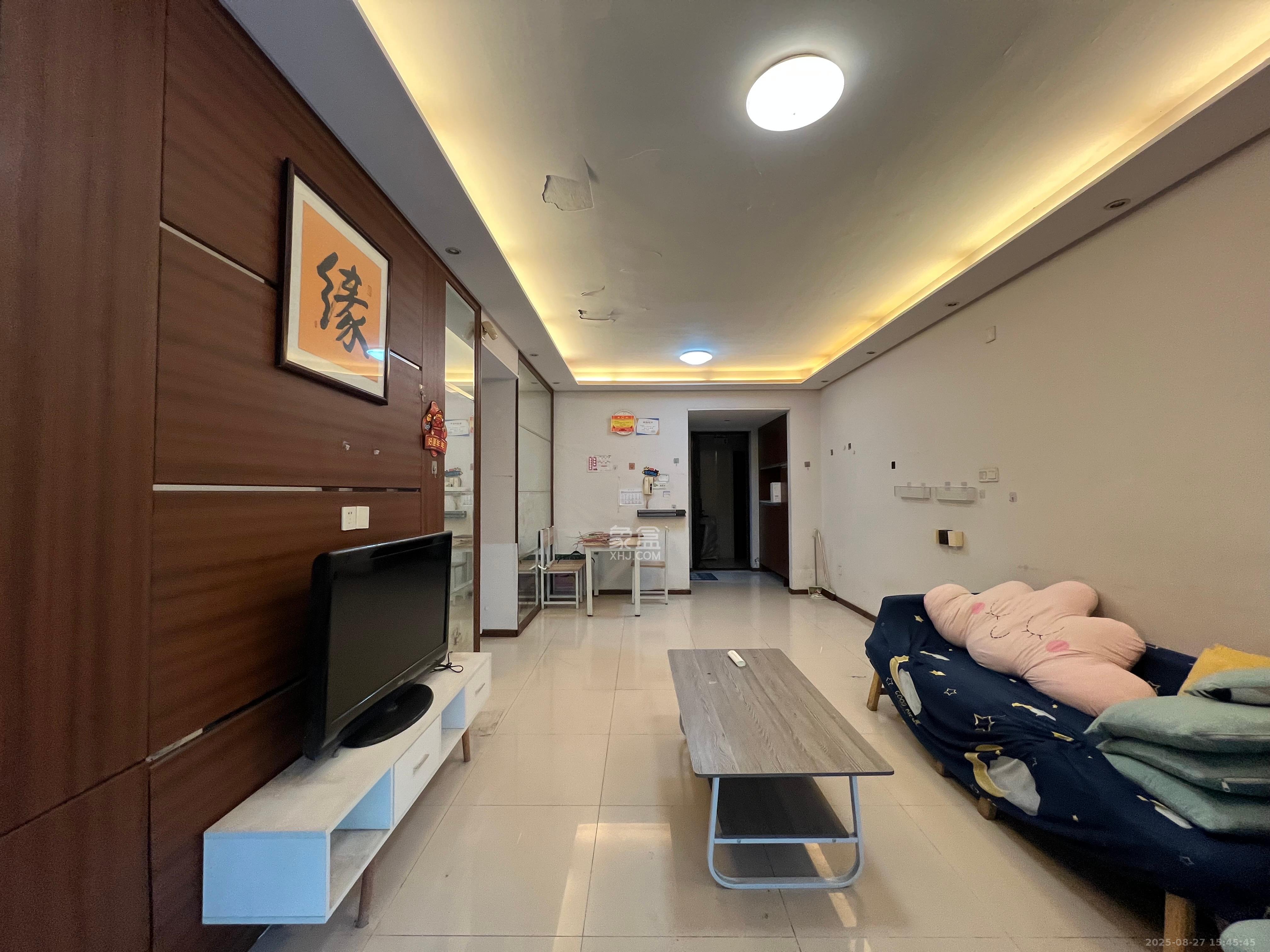 万科金域蓝湾  1室2厅1卫    2500.0元/月 万科金域蓝湾  1室2厅1卫    2500.0元/月室内图