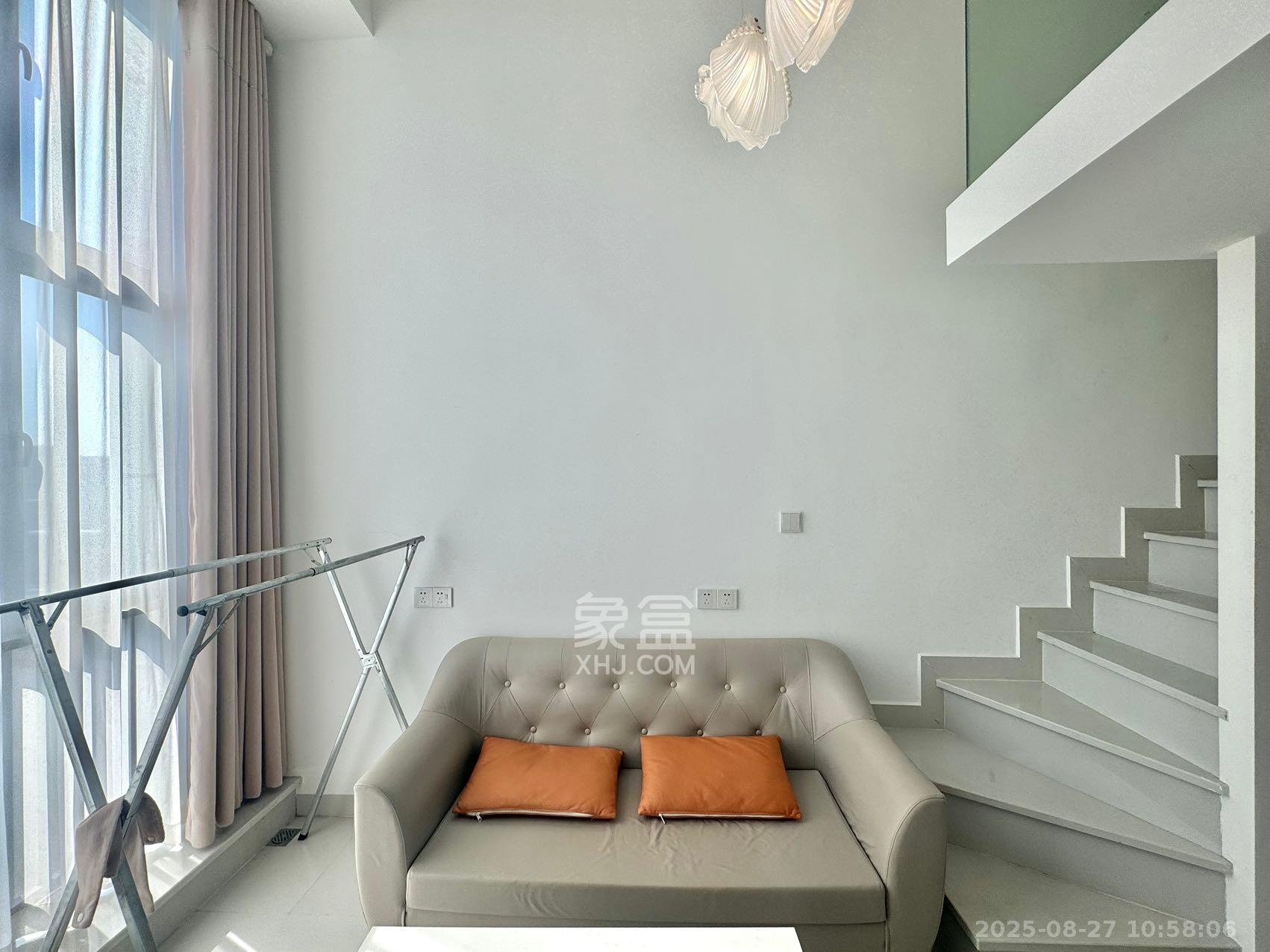 新长海D1站  1室1厅1卫    1500.0元/月 新长海D1站  1室1厅1卫    1500.0元/月室内图