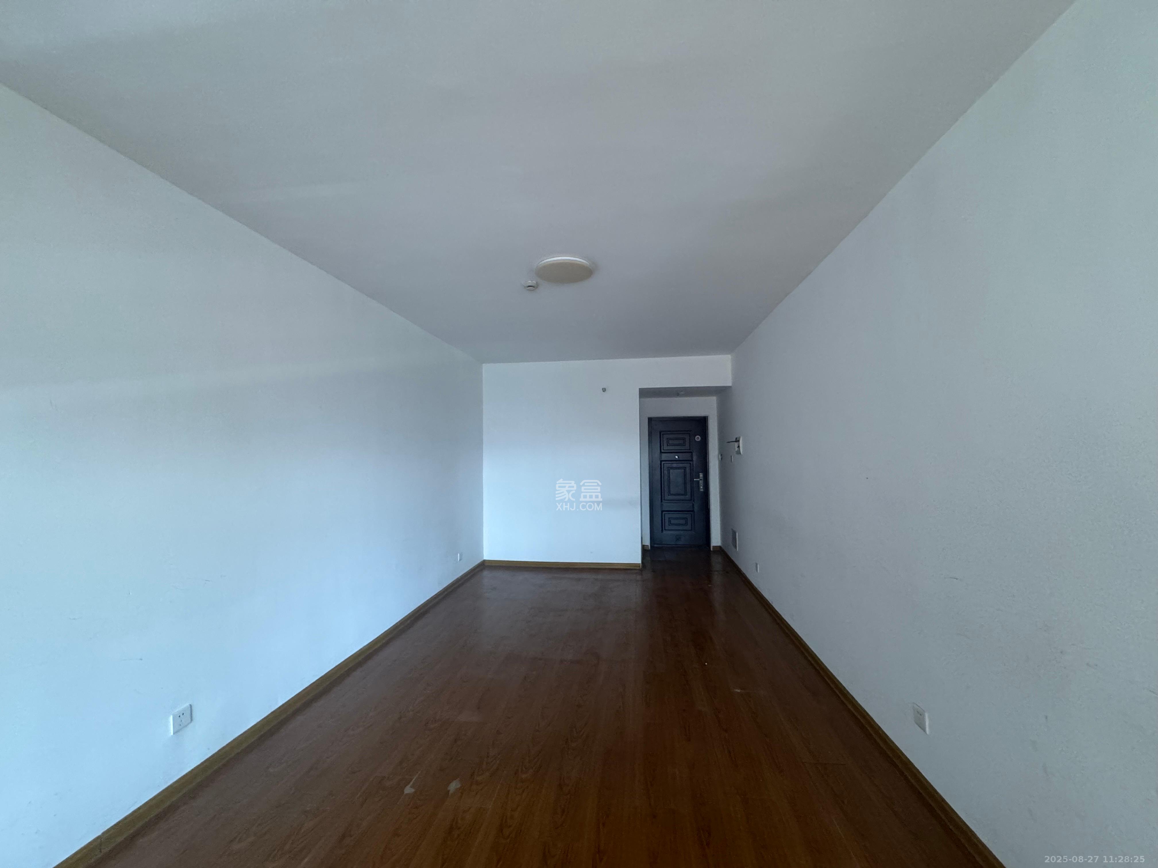 蓝湾国际广场 1室0厅0卫 3600.0元/月 蓝湾国际广场 1室0厅0卫 3600.0元/月室内图