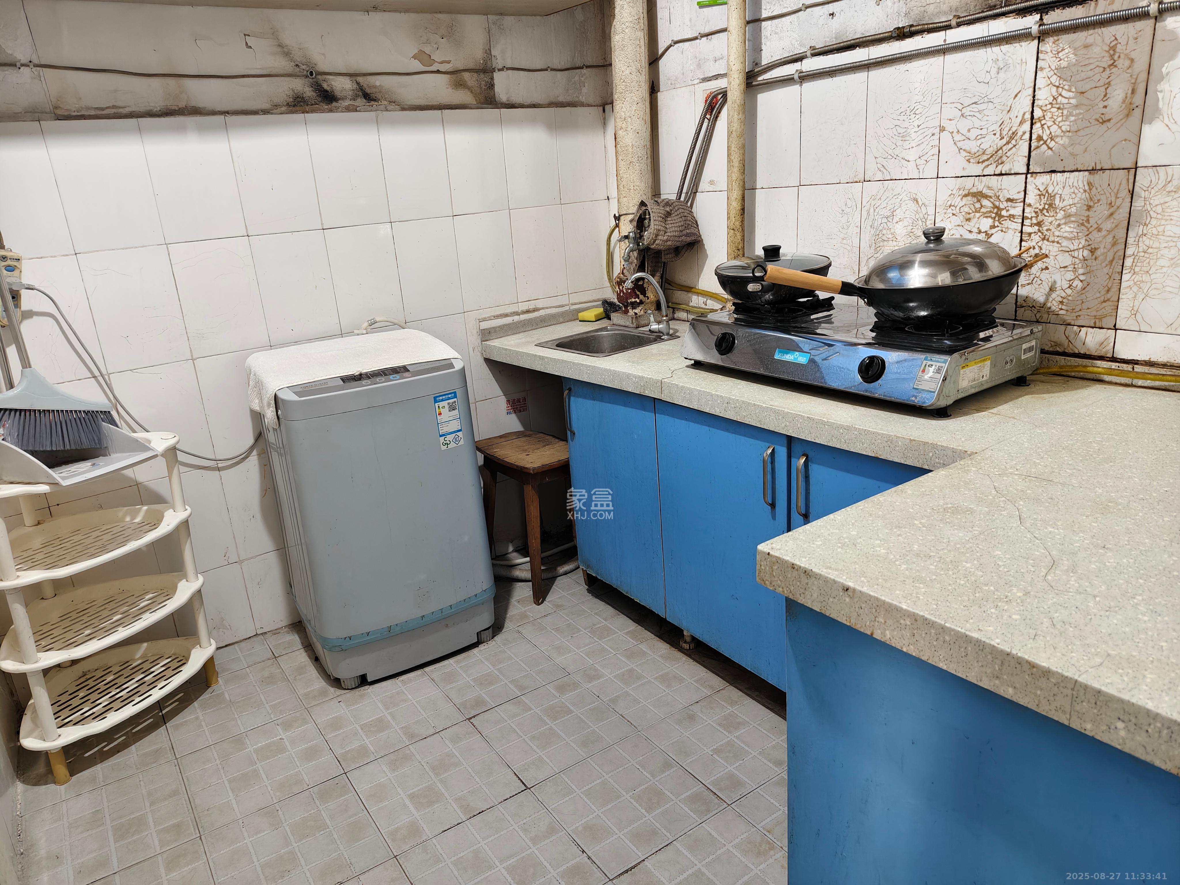 砂子塘社区 1室1厅1卫 1000.0元/月 砂子塘社区 1室1厅1卫 1000.0元/月室内图