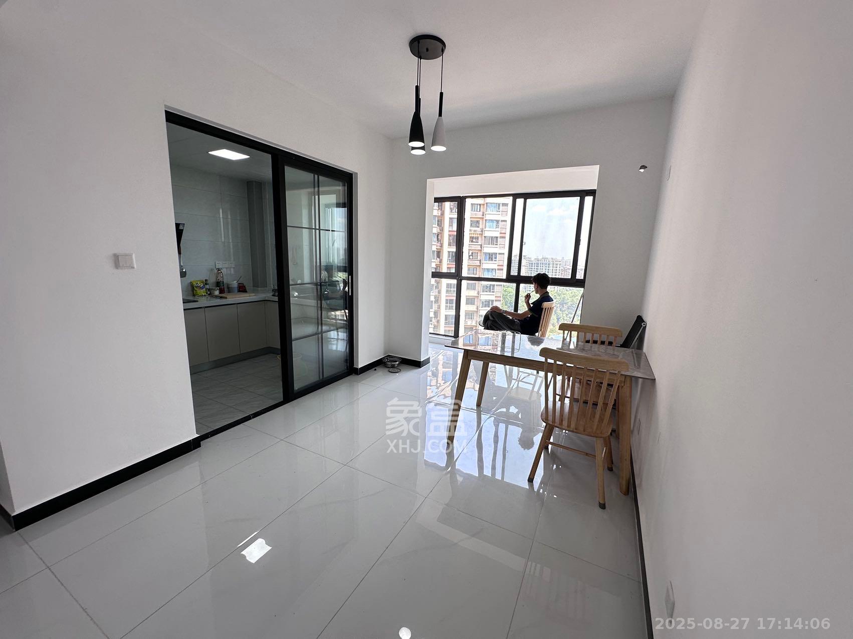 长房明宸府  3室2厅2卫    2200.0元/月 长房明宸府  3室2厅2卫    2200.0元/月室内图