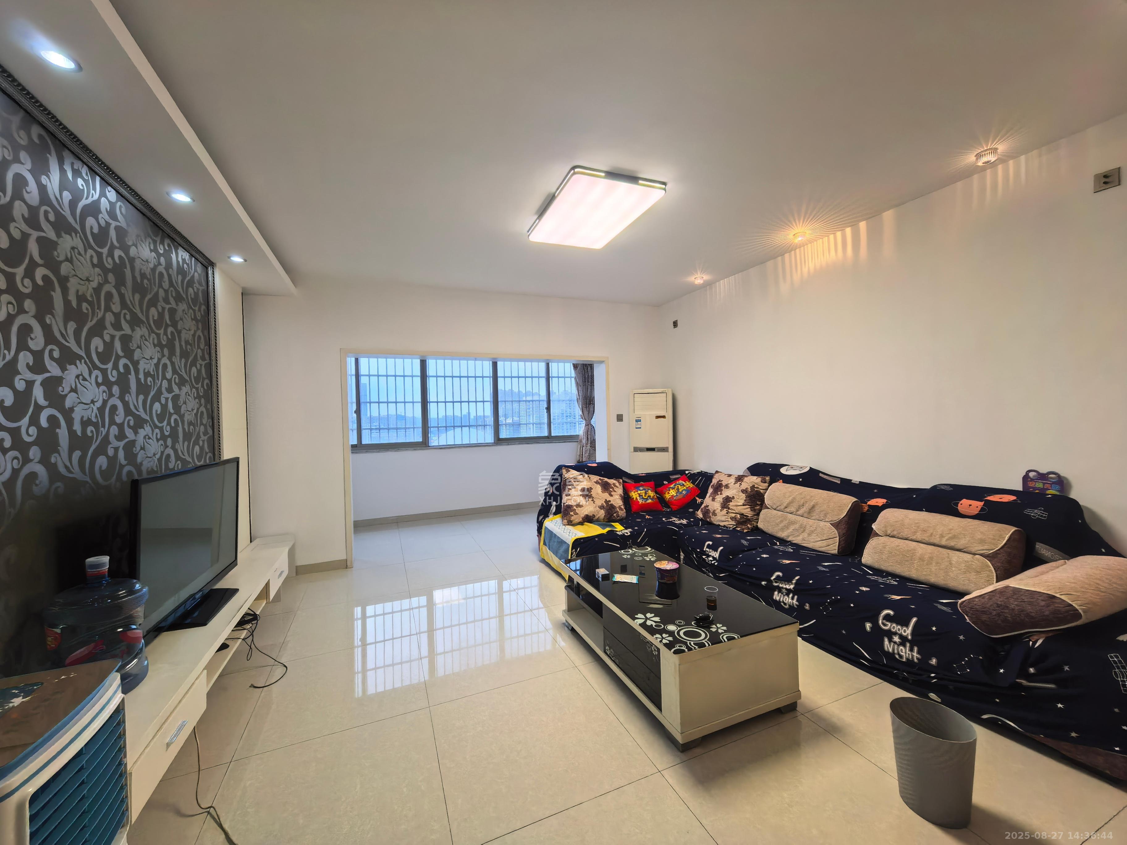 白沙湾嘉园 4室2厅2卫 3000.0元/月 白沙湾嘉园 4室2厅2卫 3000.0元/月室内图