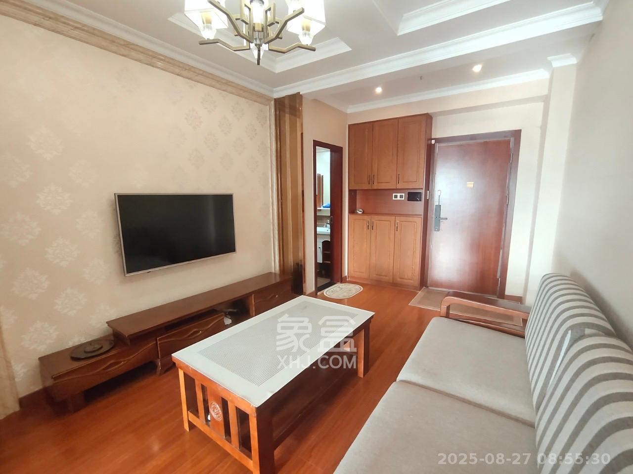 东怡外国（南湖一号)  1室1厅1卫    2300.0元/月室内图