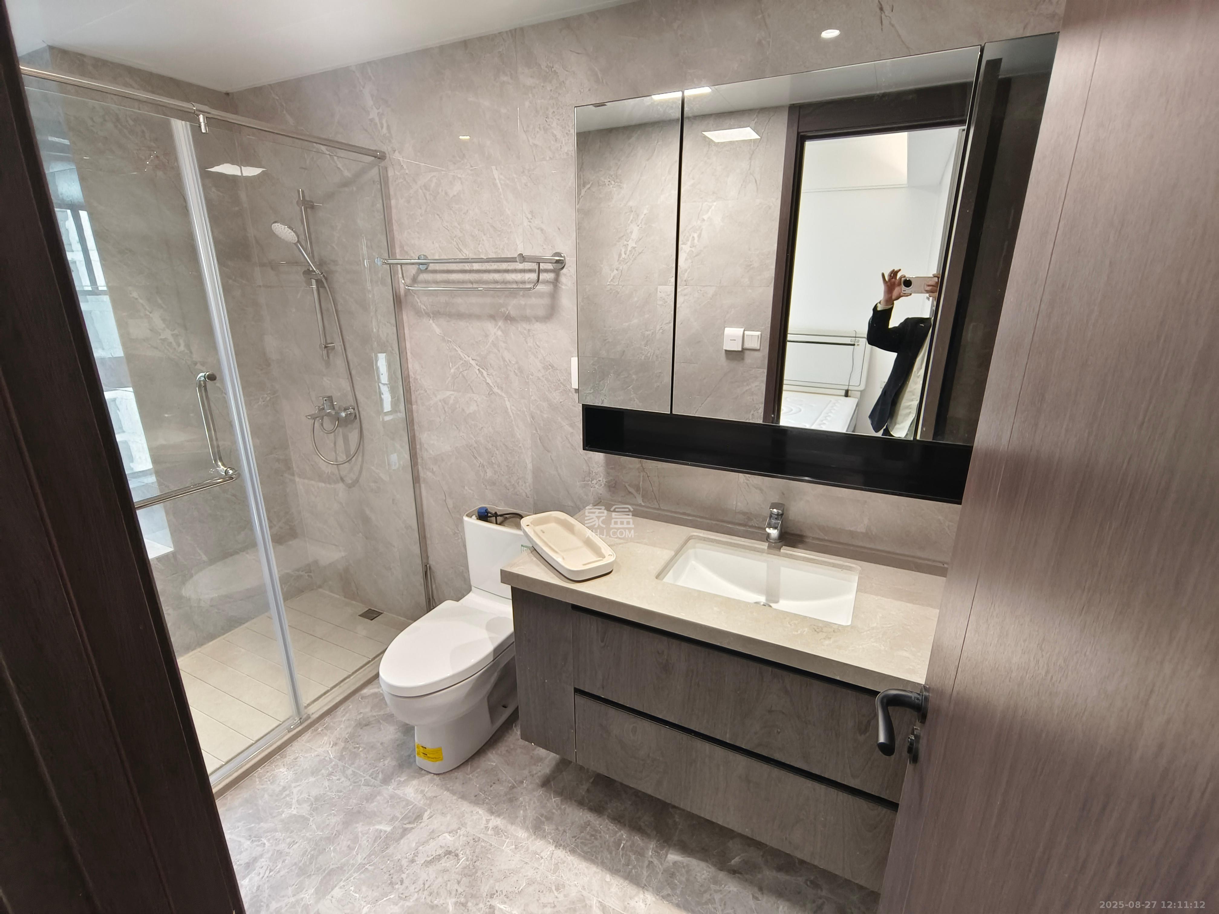 越秀湘江星汇城三期  4室2厅2卫    4200.0元/月 越秀湘江星汇城三期  4室2厅2卫    4200.0元/月室内图