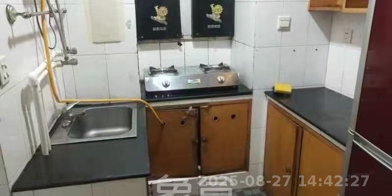 狮子山一片  1室0厅0卫    1200.0元/月 狮子山一片  1室0厅0卫    1200.0元/月