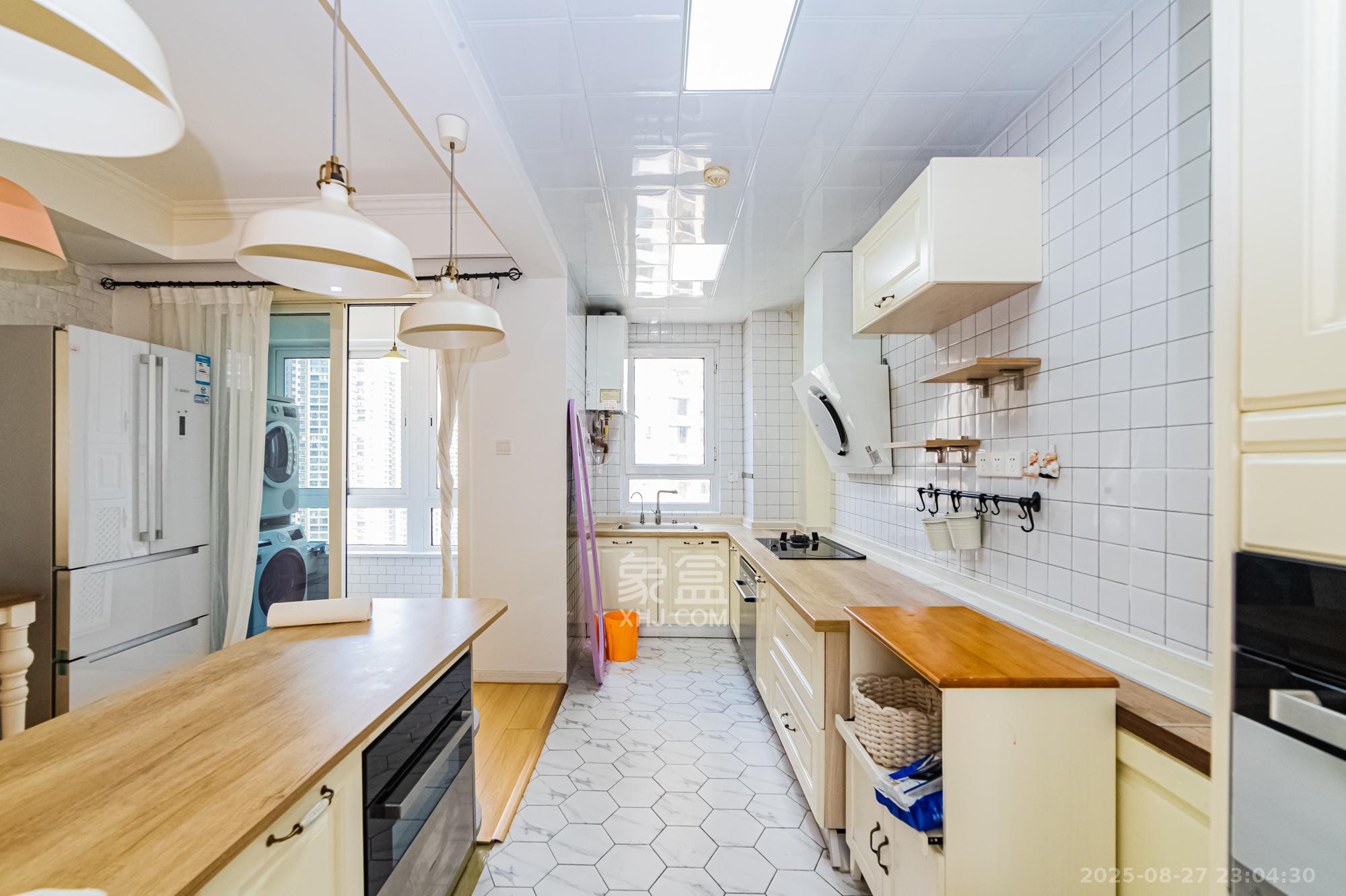 北辰三角洲B2E2区 3室2厅2卫 195.0万 北辰三角洲B2E2区 3室2厅2卫 195.0万厨房