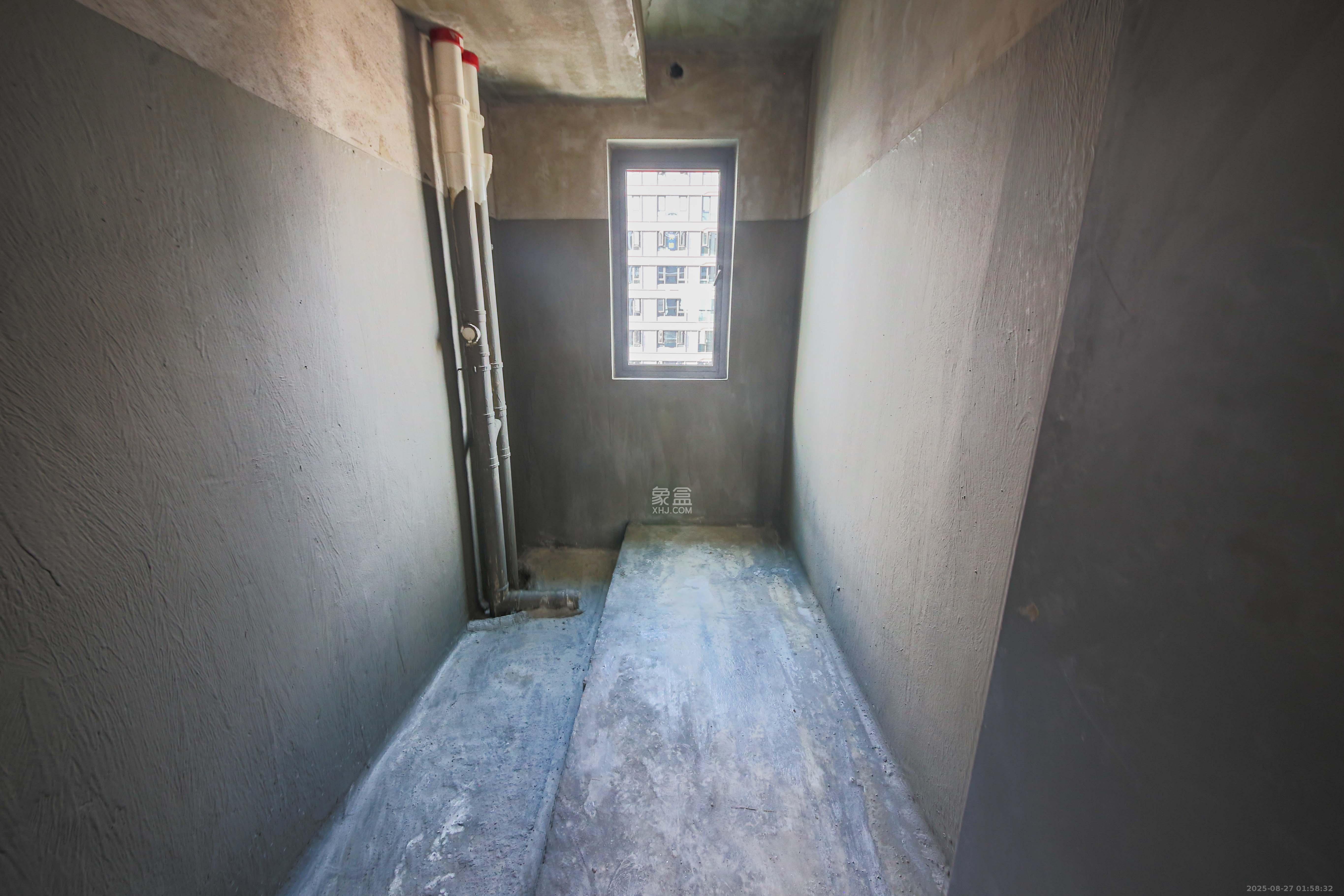 龙湖云河颂  4室2厅3卫    265.0万 龙湖云河颂  4室2厅3卫    265.0万卫生间