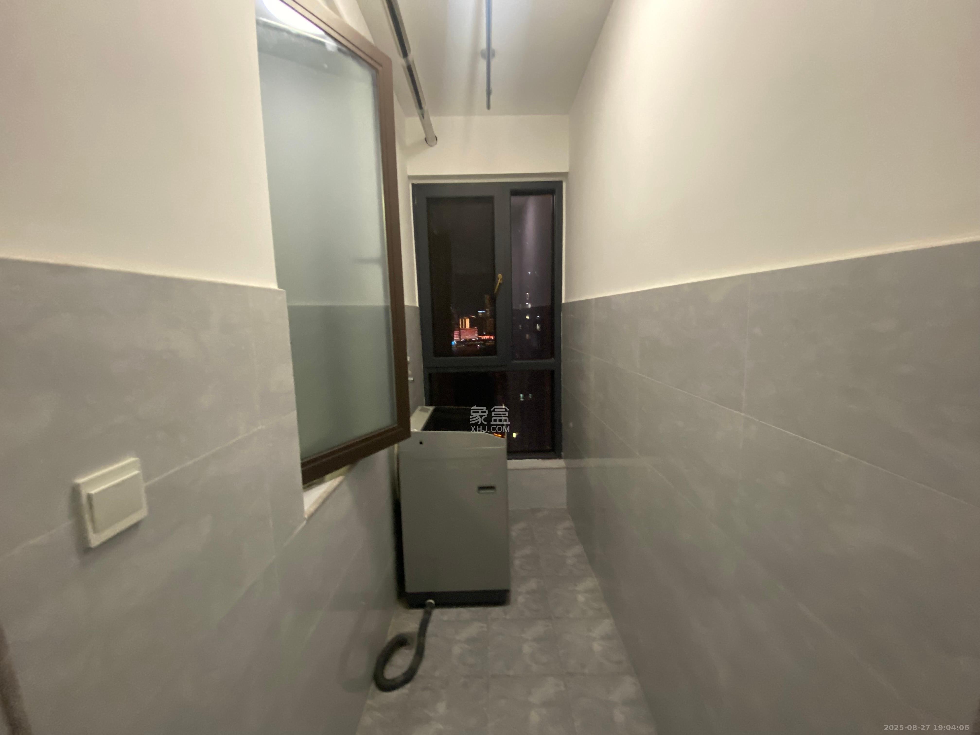 保利西海岸A区  2室2厅1卫    3000.0元/月室内图