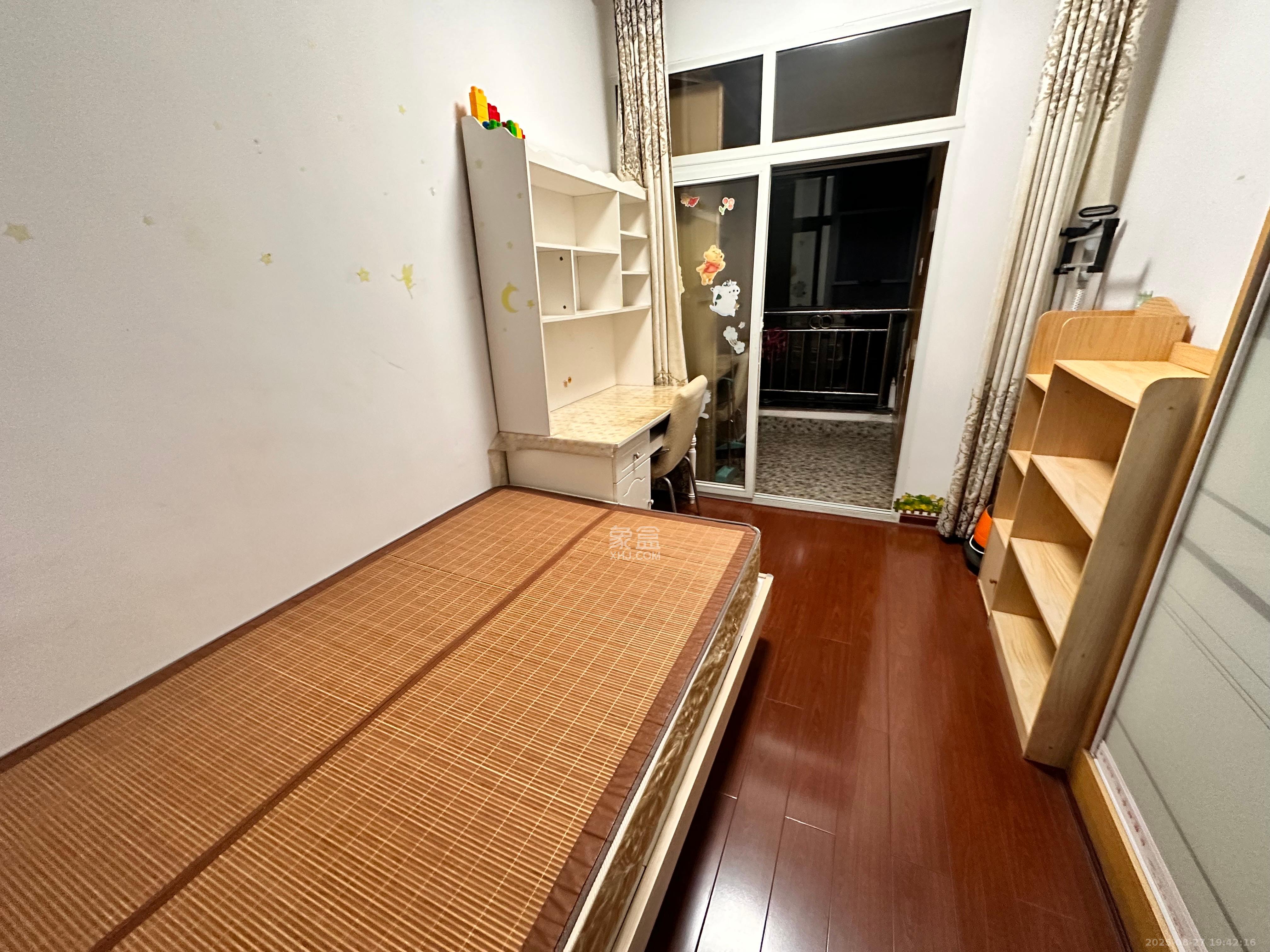 长盛岚庭  2室2厅1卫   2000.00元/月室内图