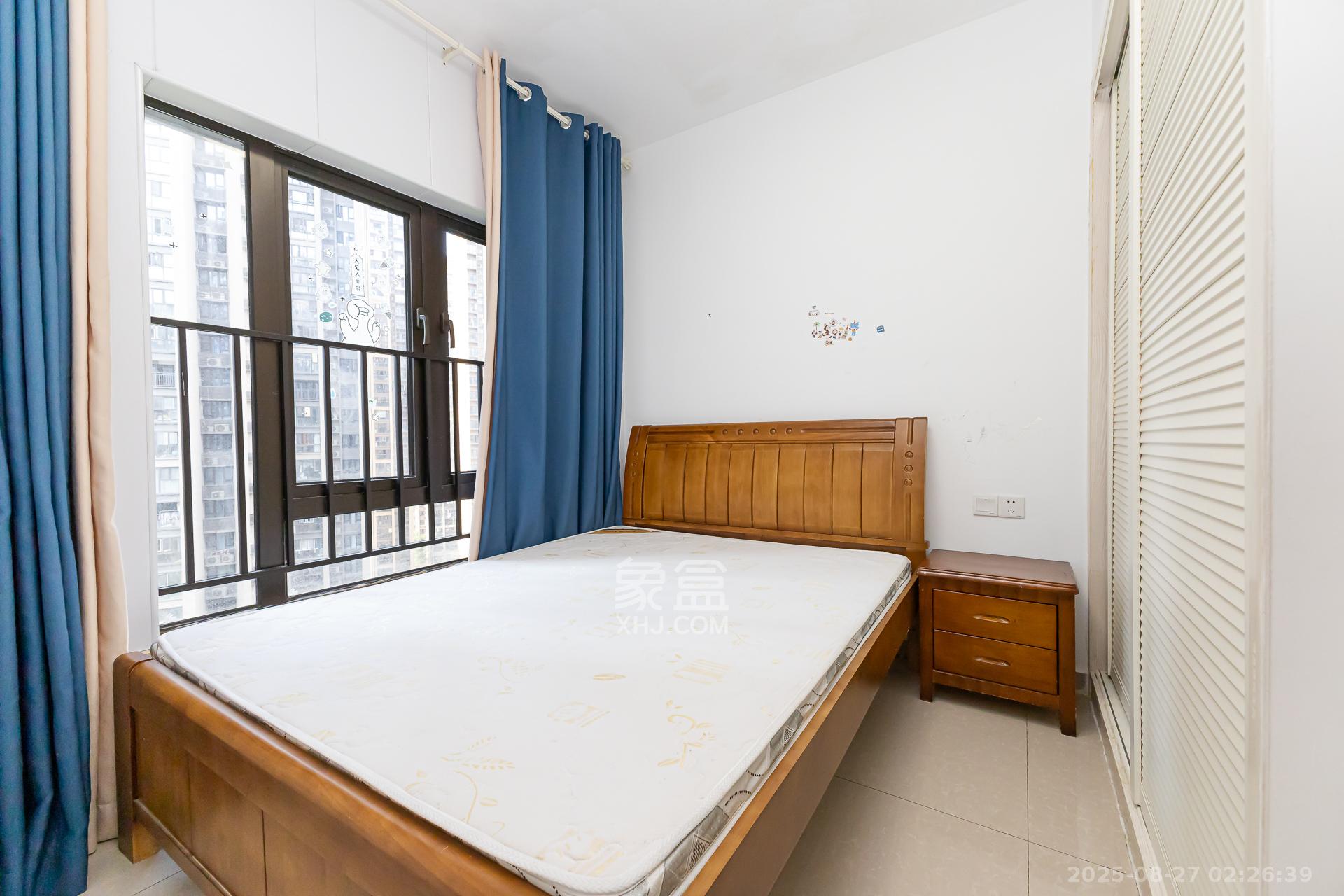 时代倾城三期  3室2厅1卫    92.8万 时代倾城三期  3室2厅1卫    92.8万卧室