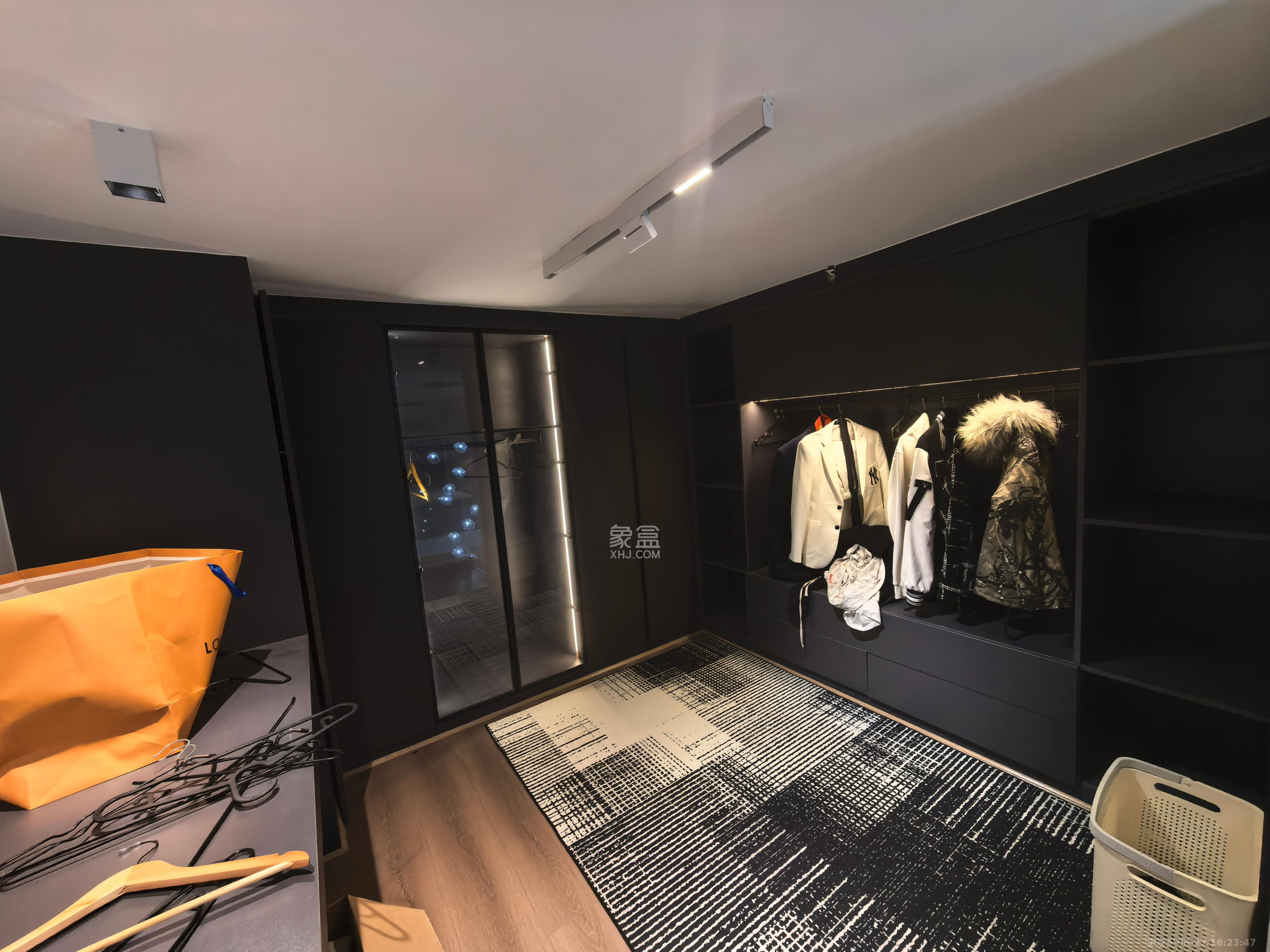 时代MOMA云PARK  1室1厅1卫    3200.0元/月 时代MOMA云PARK  1室1厅1卫    3200.0元/月室内图