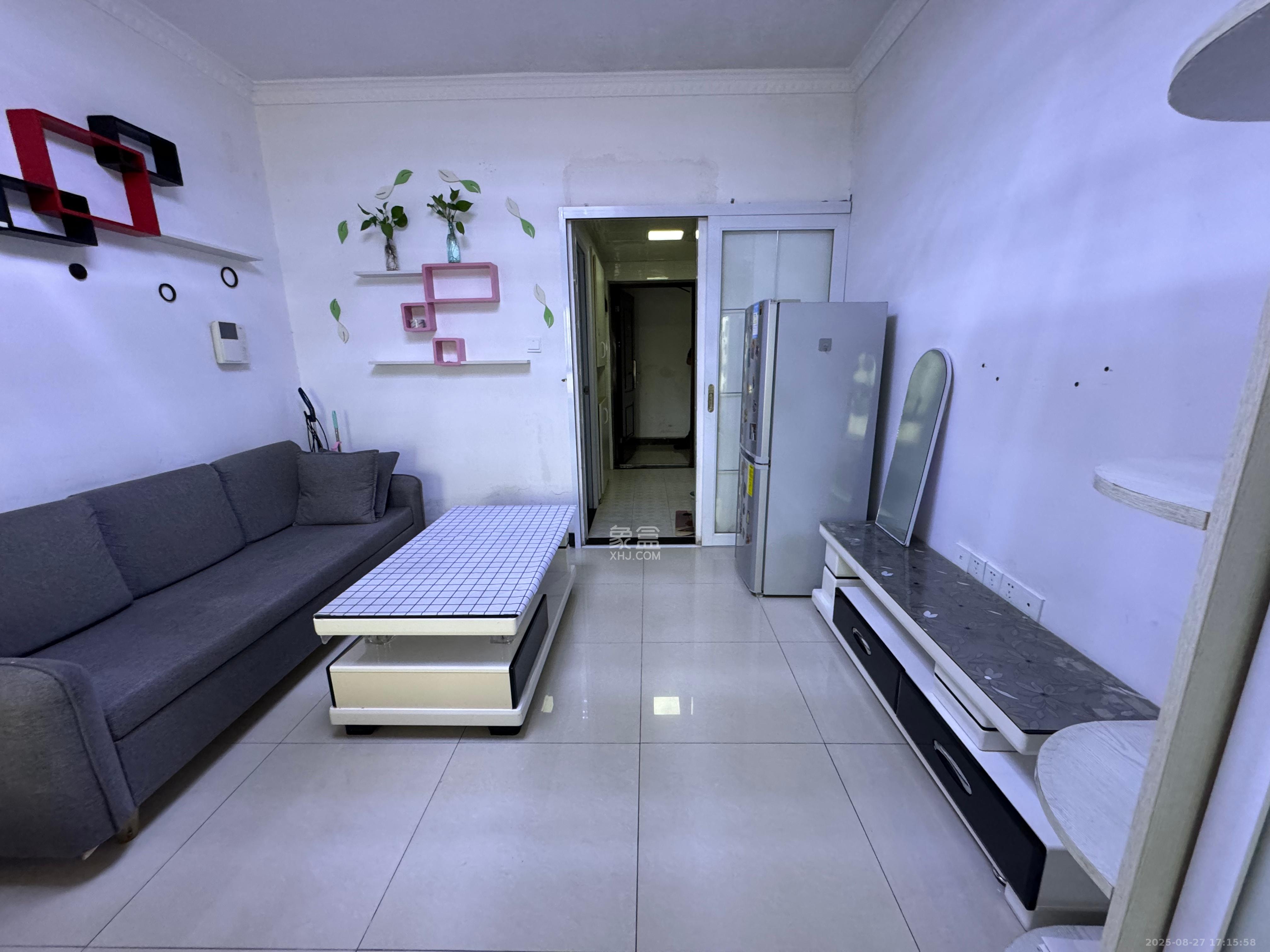 上峰苑(兰亭玥岛) 1室1厅1卫 1500.0元/月 上峰苑(兰亭玥岛) 1室1厅1卫 1500.0元/月室内图