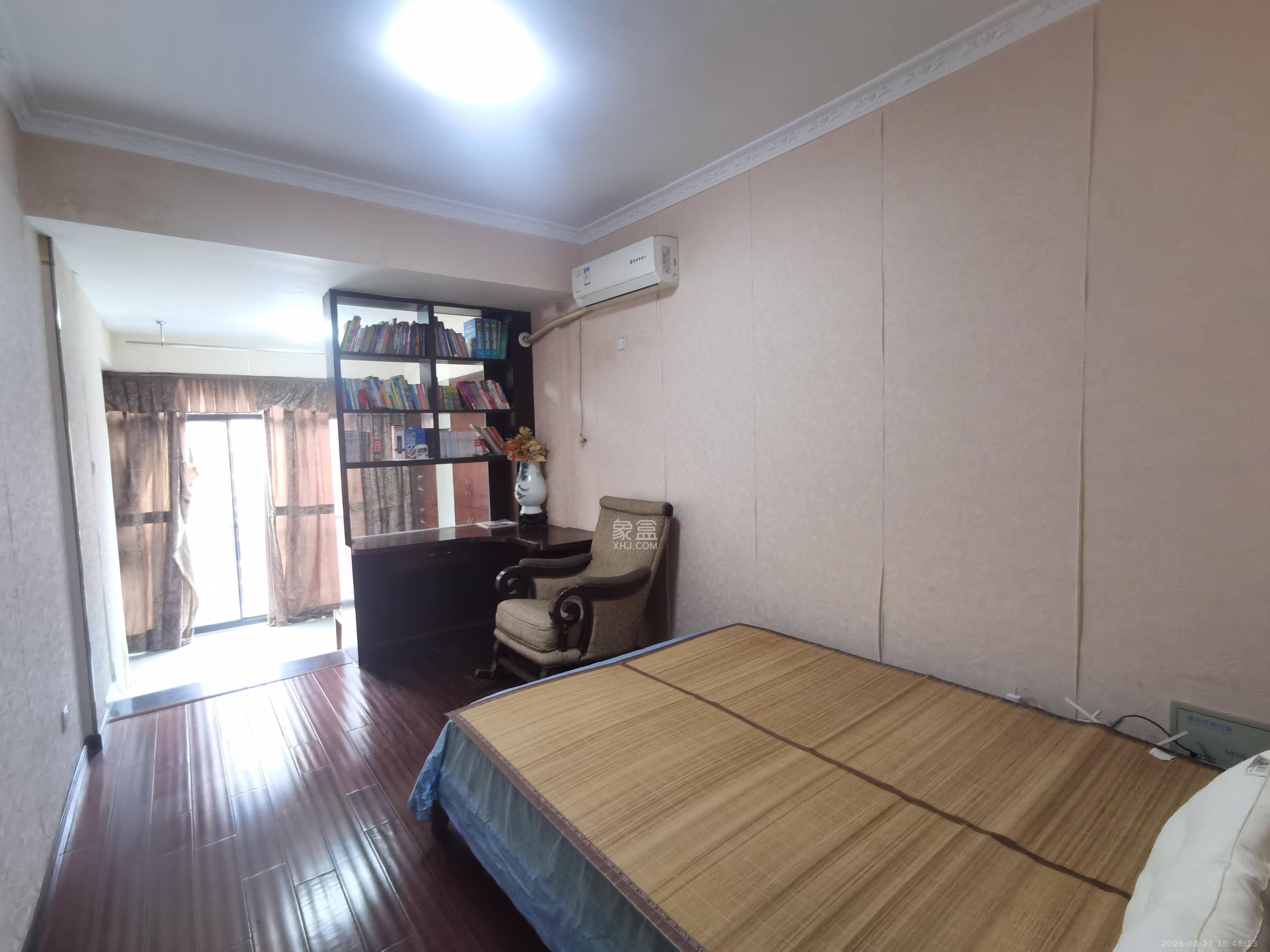 纳帕溪谷 3室2厅2卫 1600.0元/月 纳帕溪谷 3室2厅2卫 1600.0元/月室内图