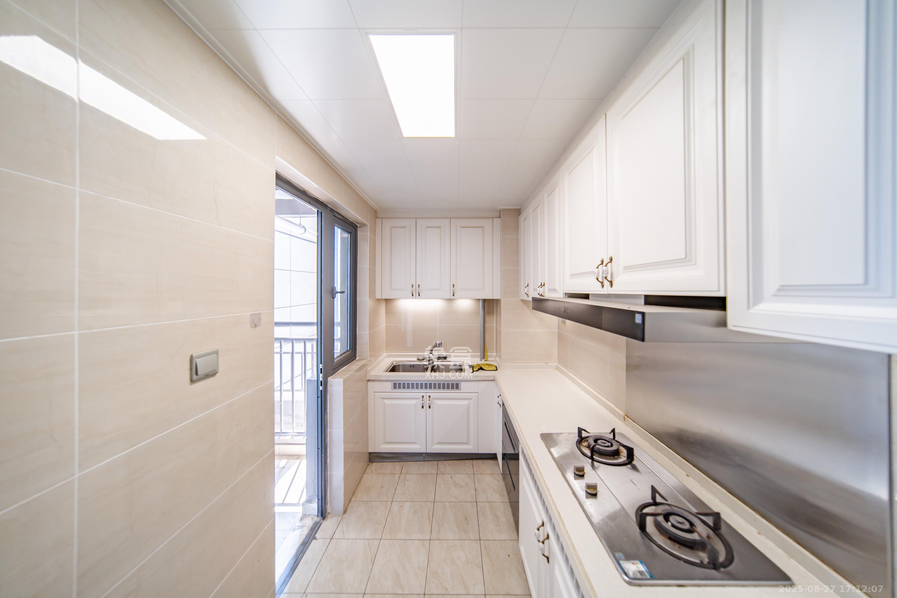 恒大文化旅游城A区  1室0厅0卫    80.0万 恒大文化旅游城A区  1室0厅0卫    80.0万厨房