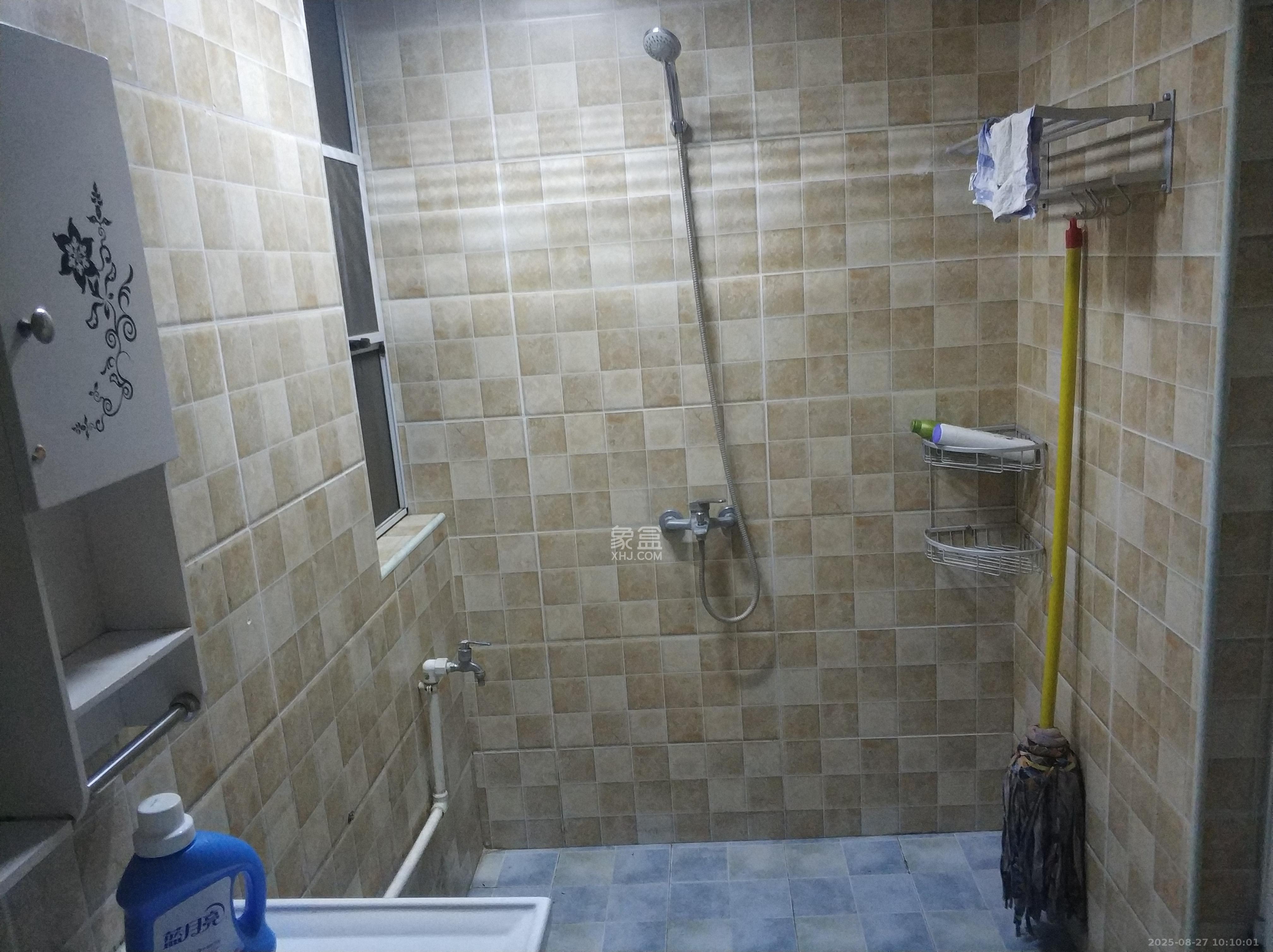 金地三千府(金地湖山樾、金地自在城)  3室1厅1卫    1500.0元/月 金地三千府(金地湖山樾、金地自在城)  3室1厅1卫    1500.0元/月室内图