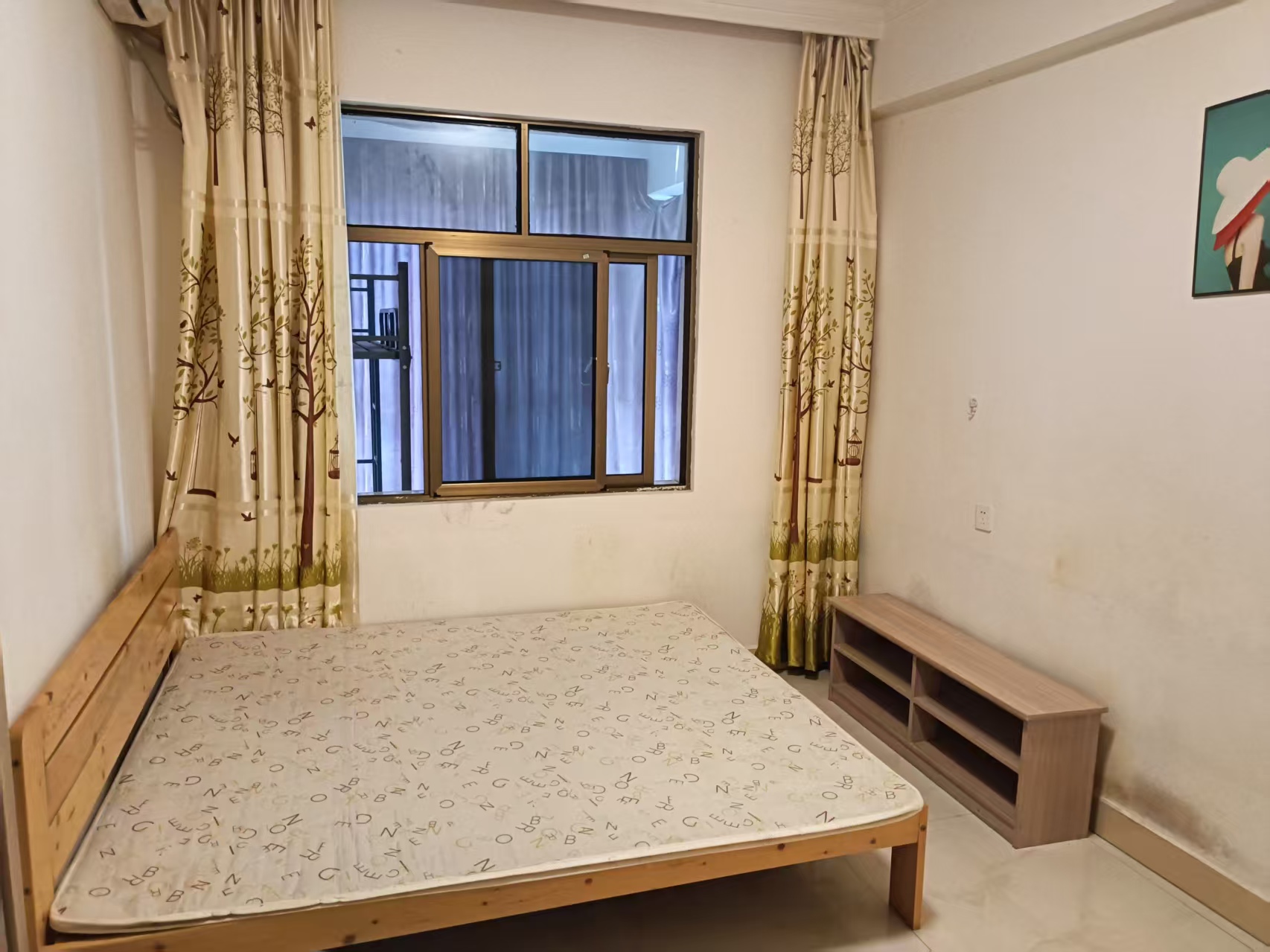 凯翔银座 4室0厅0卫 2600.0元/月 凯翔银座 4室0厅0卫 2600.0元/月室内图