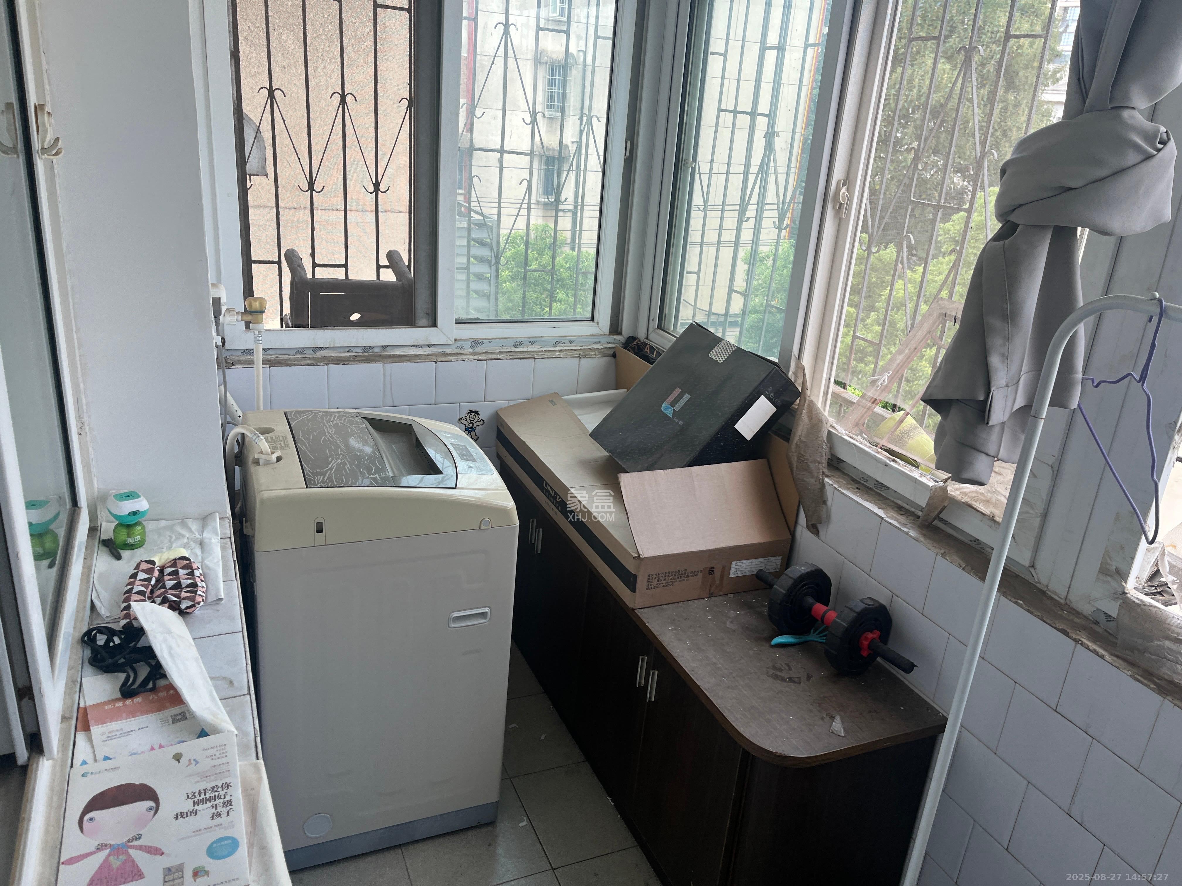 德雅路(邮电村)散盘 1室1厅1卫 1000.0元/月 德雅路(邮电村)散盘 1室1厅1卫 1000.0元/月室内图