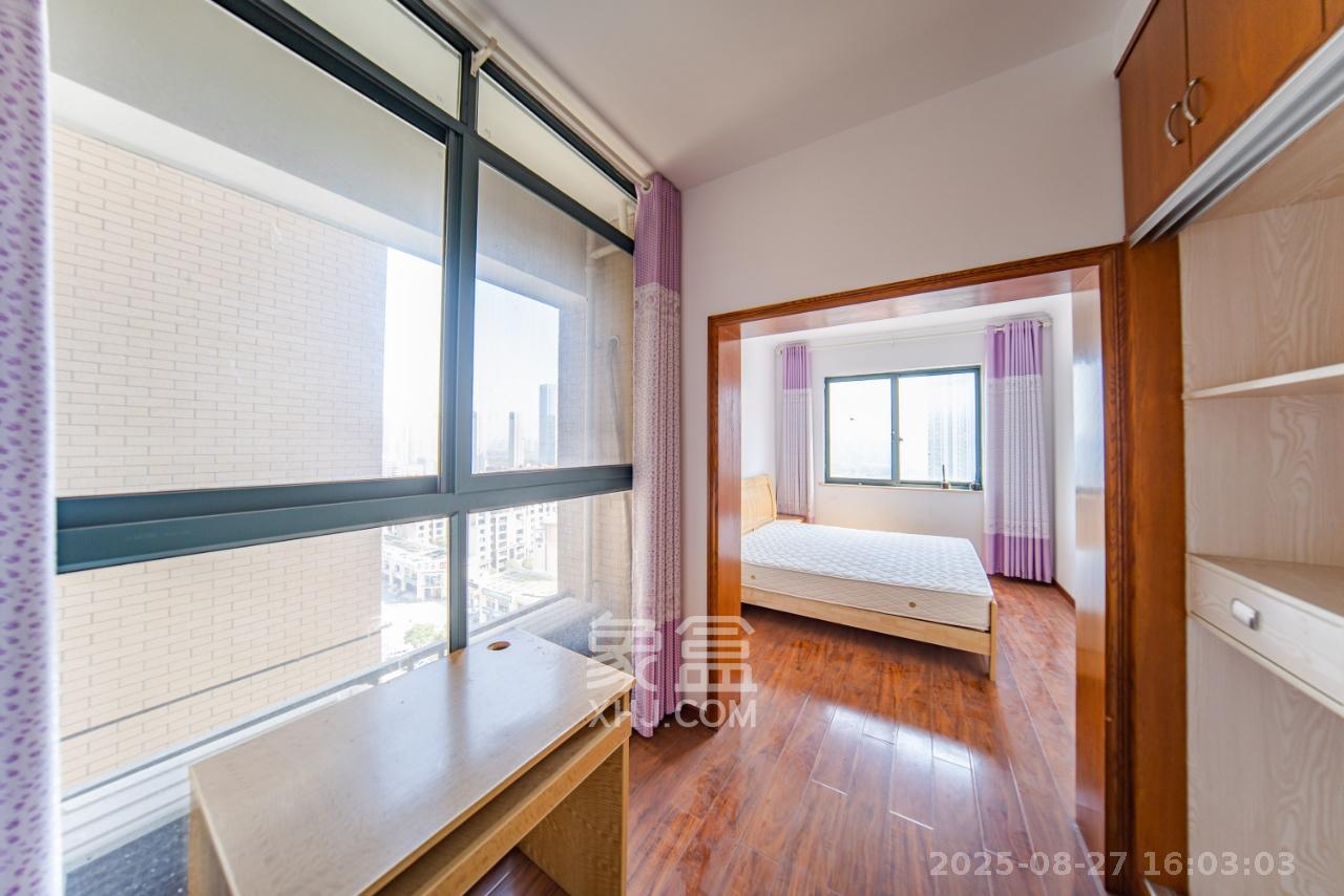 洋湖时代 2室2厅1卫 2000.0元/月 洋湖时代 2室2厅1卫 2000.0元/月室内图