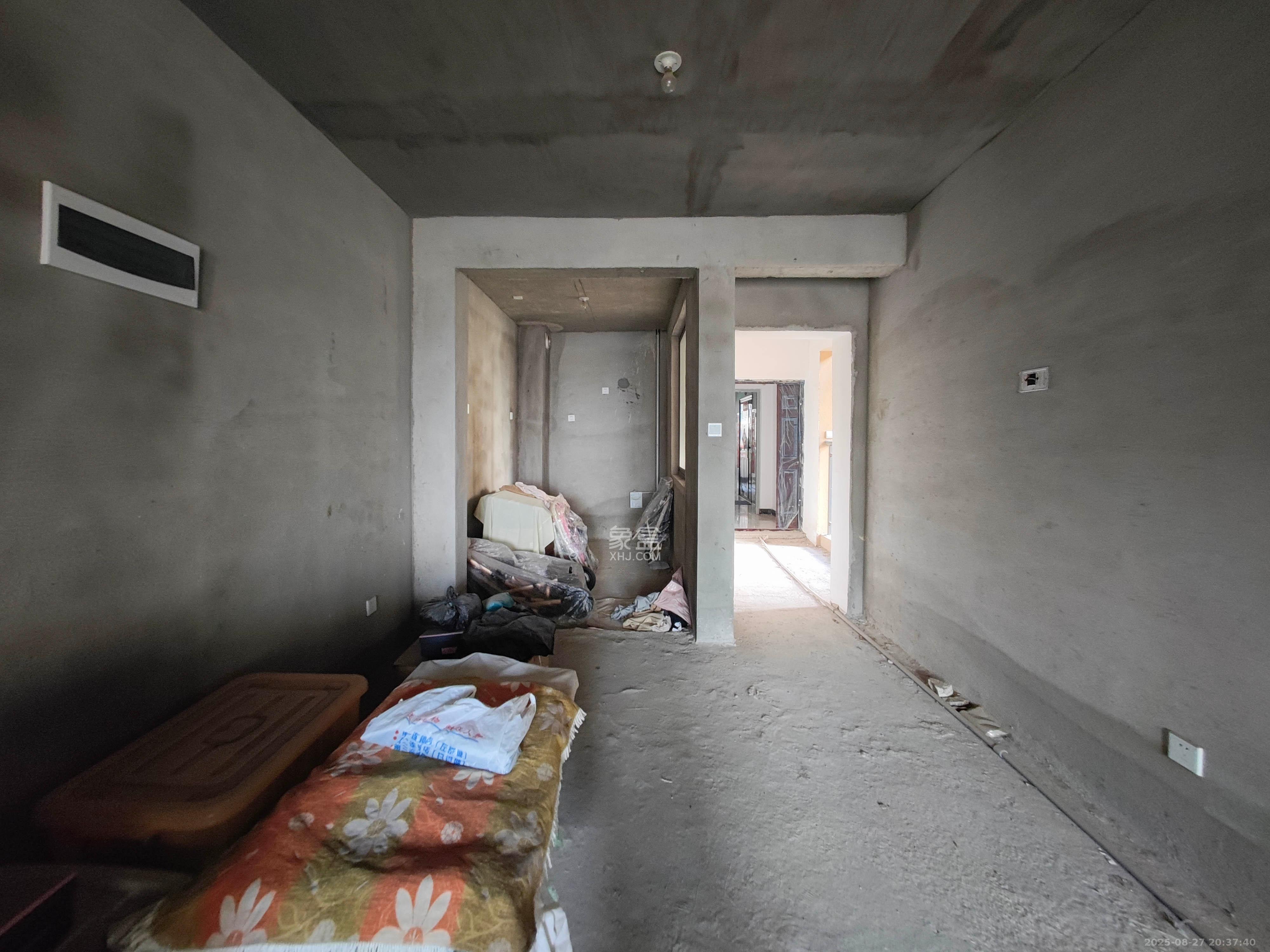 西湖鸿运佳苑 1室0厅0卫 75.0万 西湖鸿运佳苑 1室0厅0卫 75.0万其他