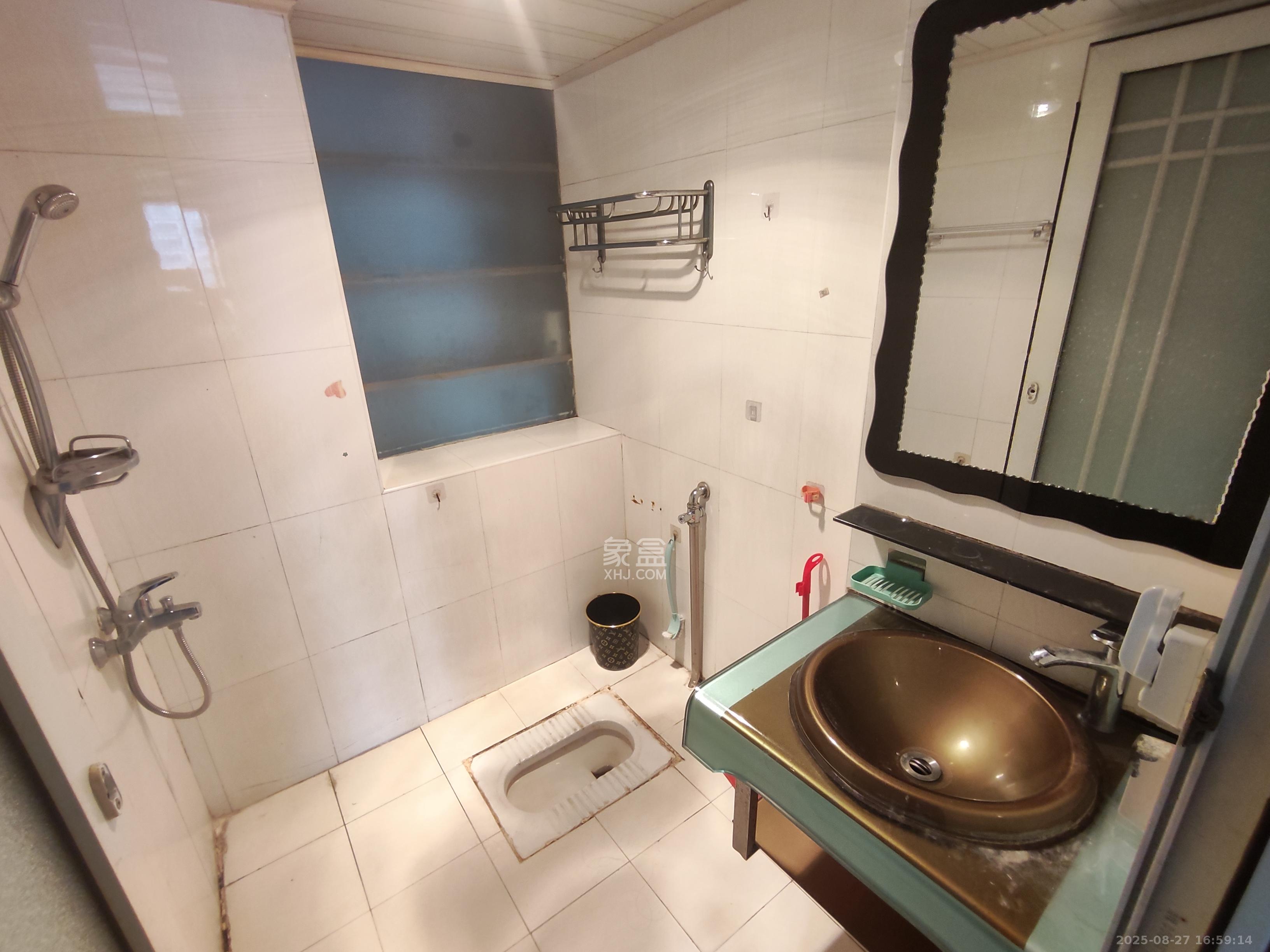 尚都花园城  2室1厅1卫    1700.0元/月 尚都花园城  2室1厅1卫    1700.0元/月室内图