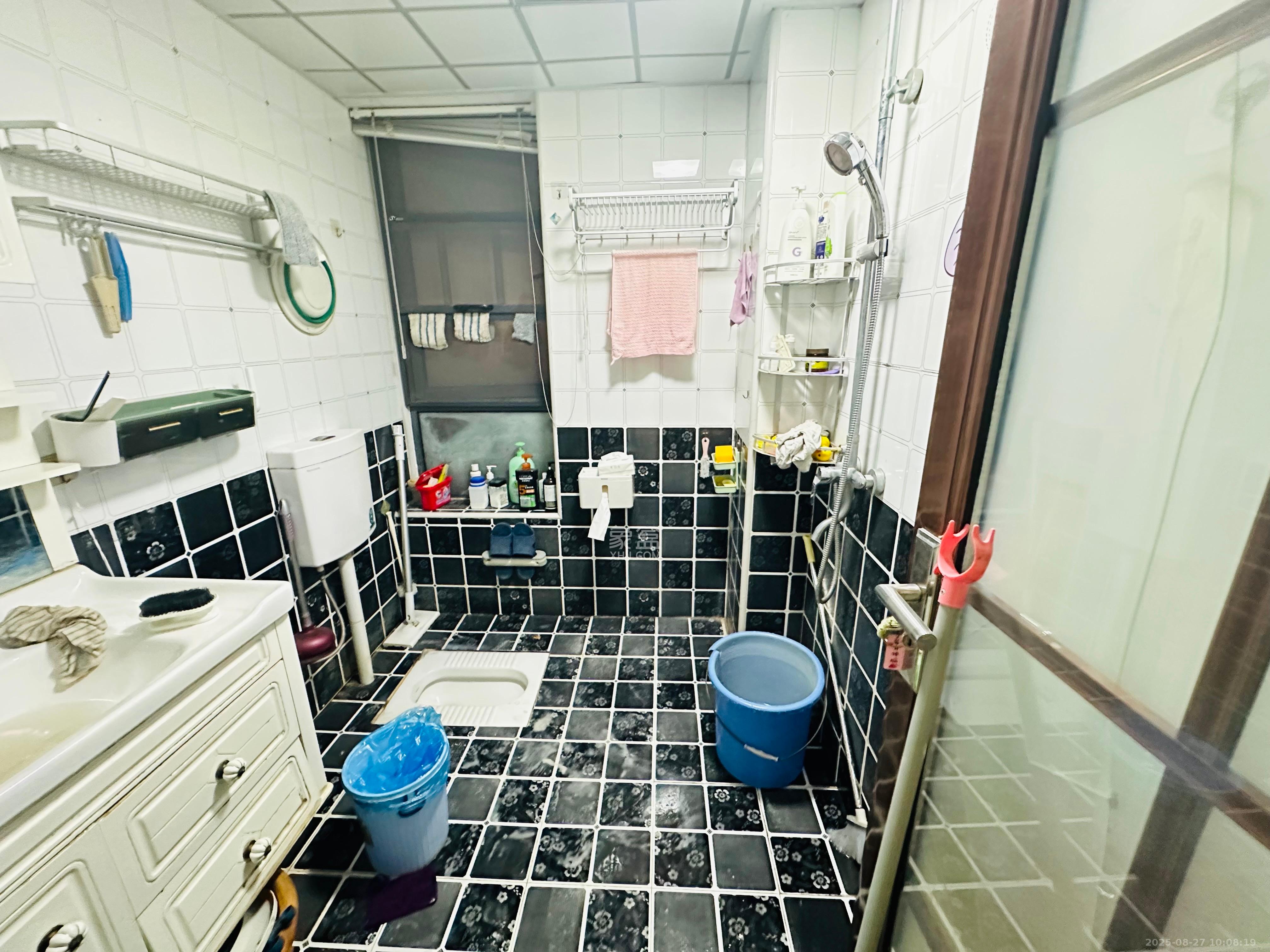 五矿紫湖香醍 3室2厅1卫 1800.0元/月 五矿紫湖香醍 3室2厅1卫 1800.0元/月室内图