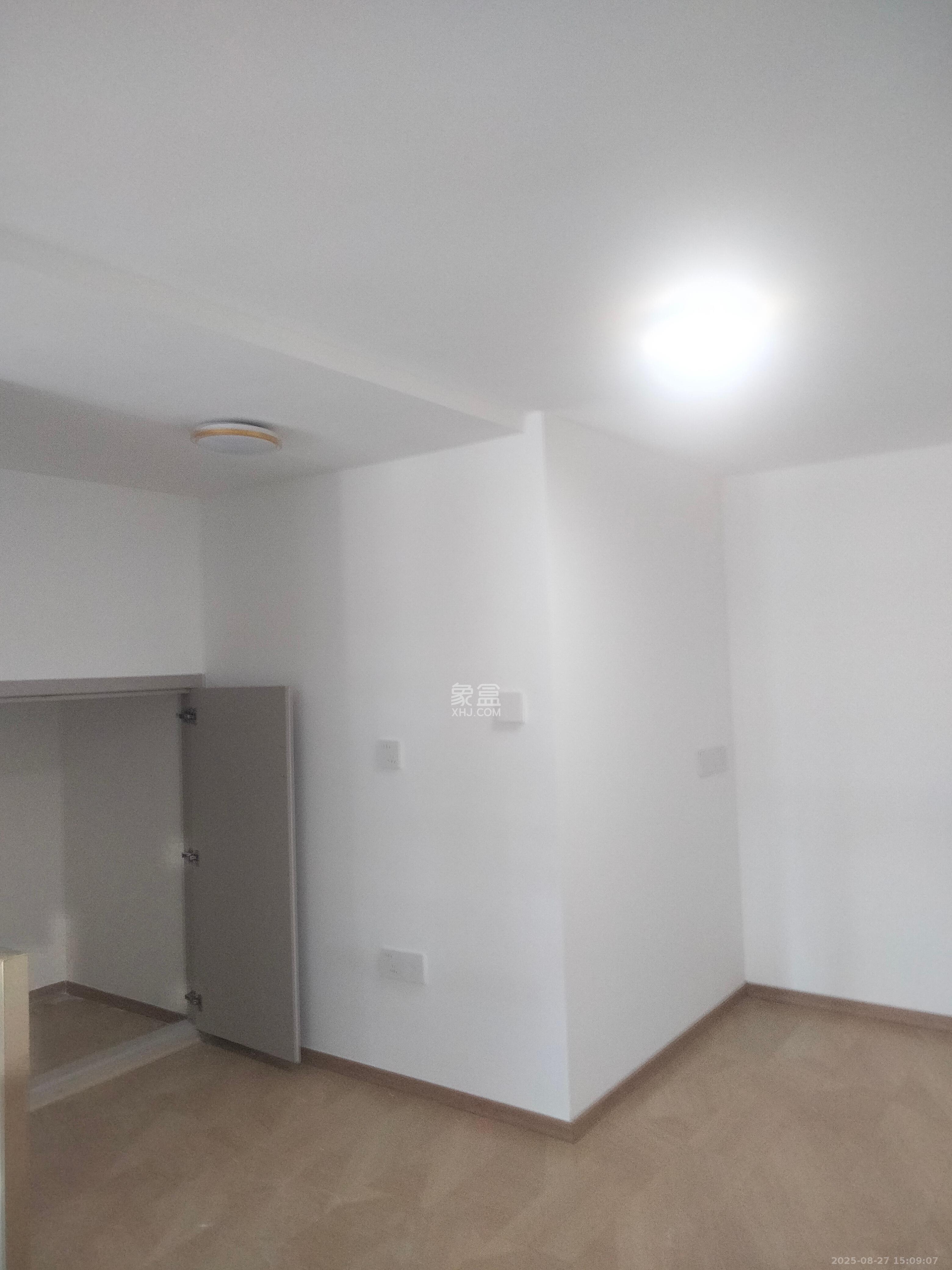 建发养云  2室1厅1卫   2700.00元/月室内图