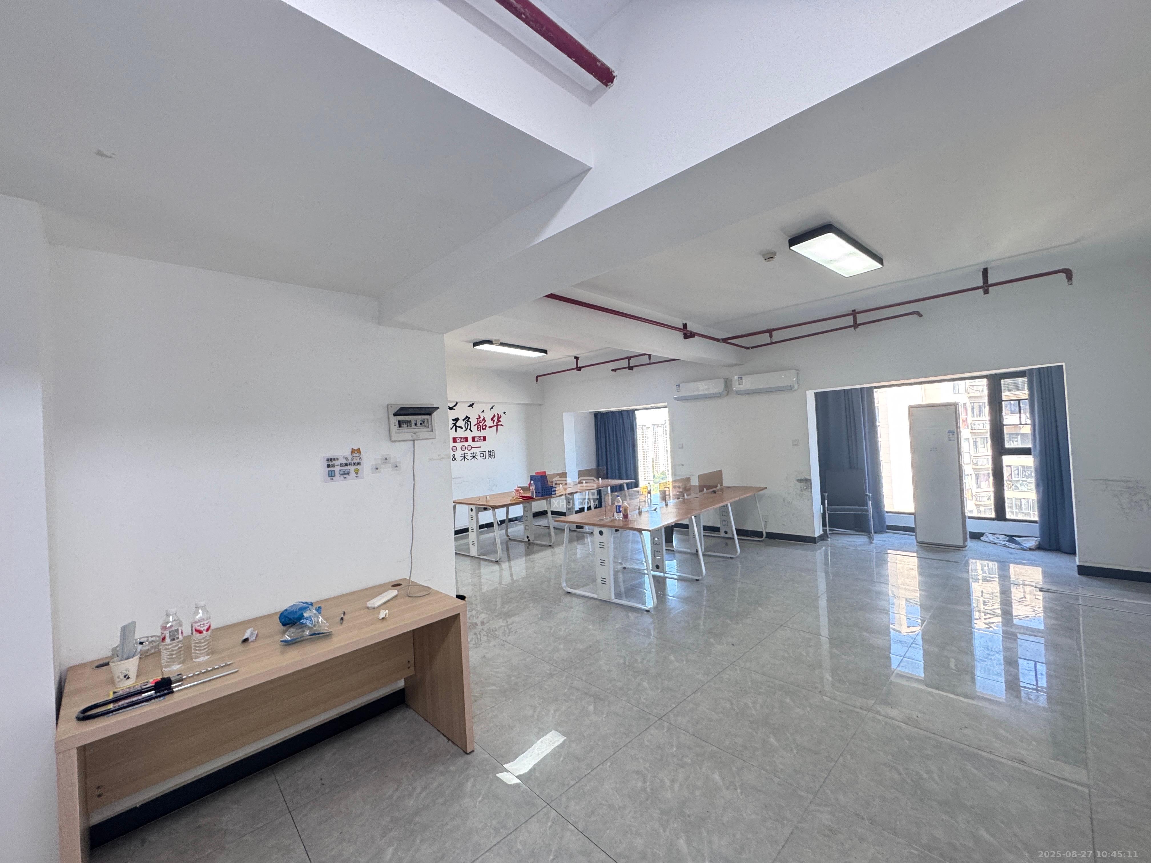 高升时代广场(冠铭商务中心)  4室0厅0卫    4000.0元/月 高升时代广场(冠铭商务中心)  4室0厅0卫    4000.0元/月