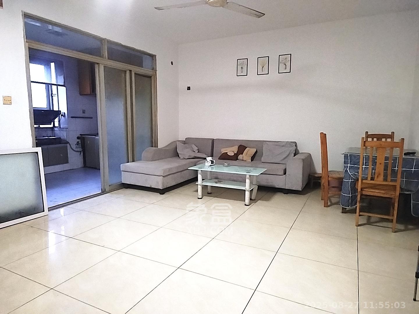 动力南苑 2室2厅1卫 1600.0元/月 动力南苑 2室2厅1卫 1600.0元/月室内图