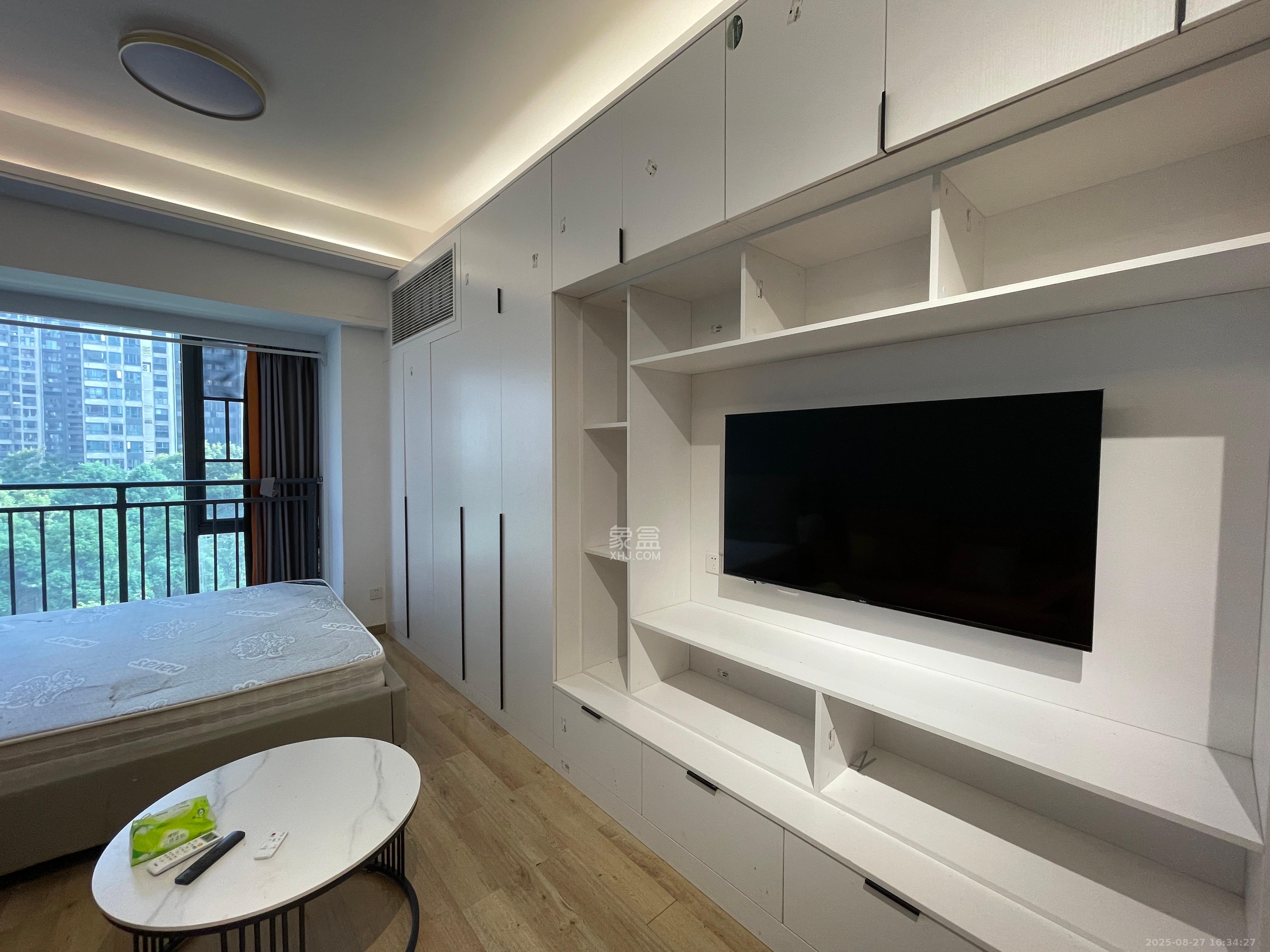 万润时光里  1室0厅0卫    1800.0元/月室内图