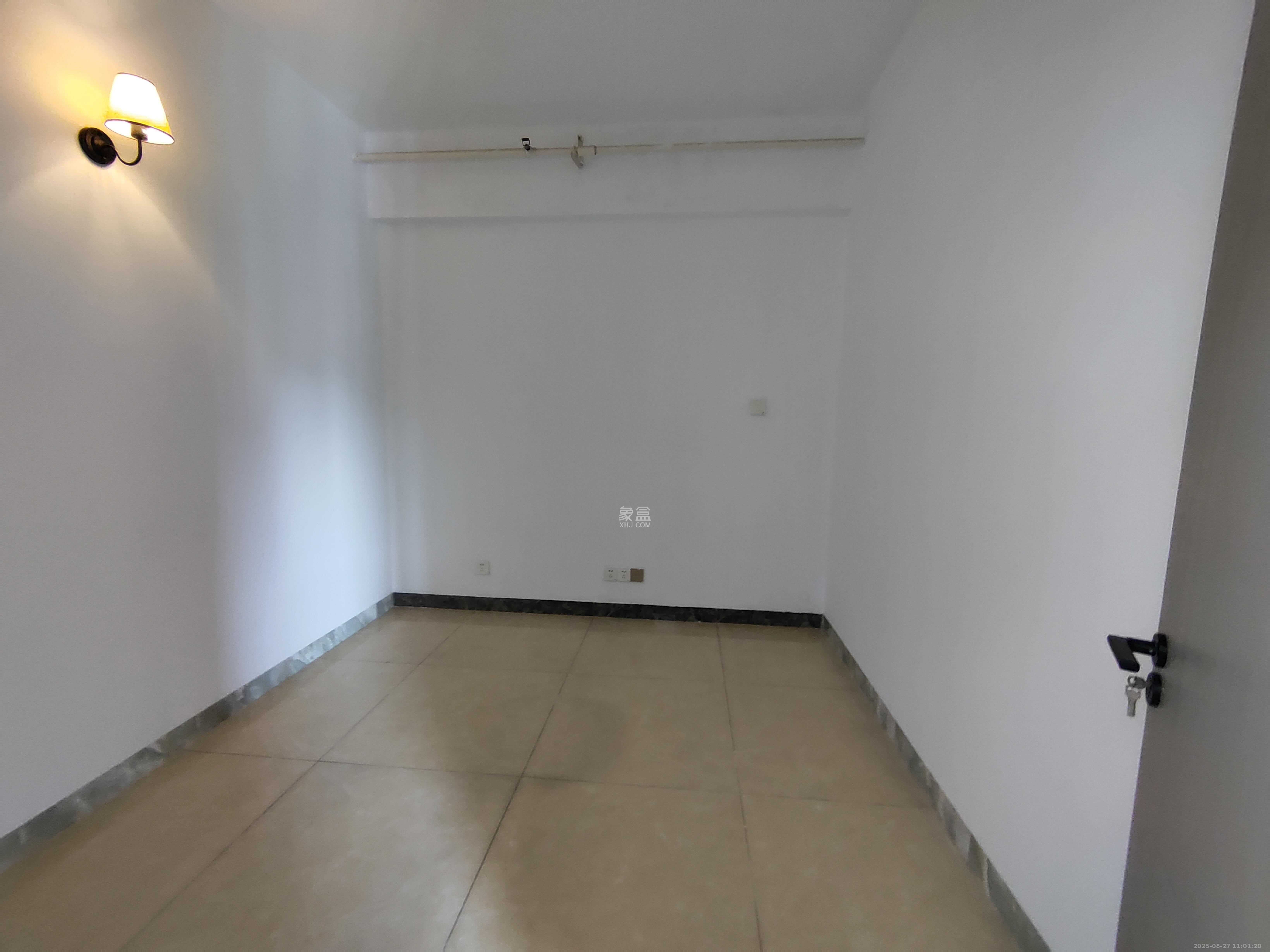 明发国际城 4室1厅1卫 1600.0元/月 明发国际城 4室1厅1卫 1600.0元/月室内图