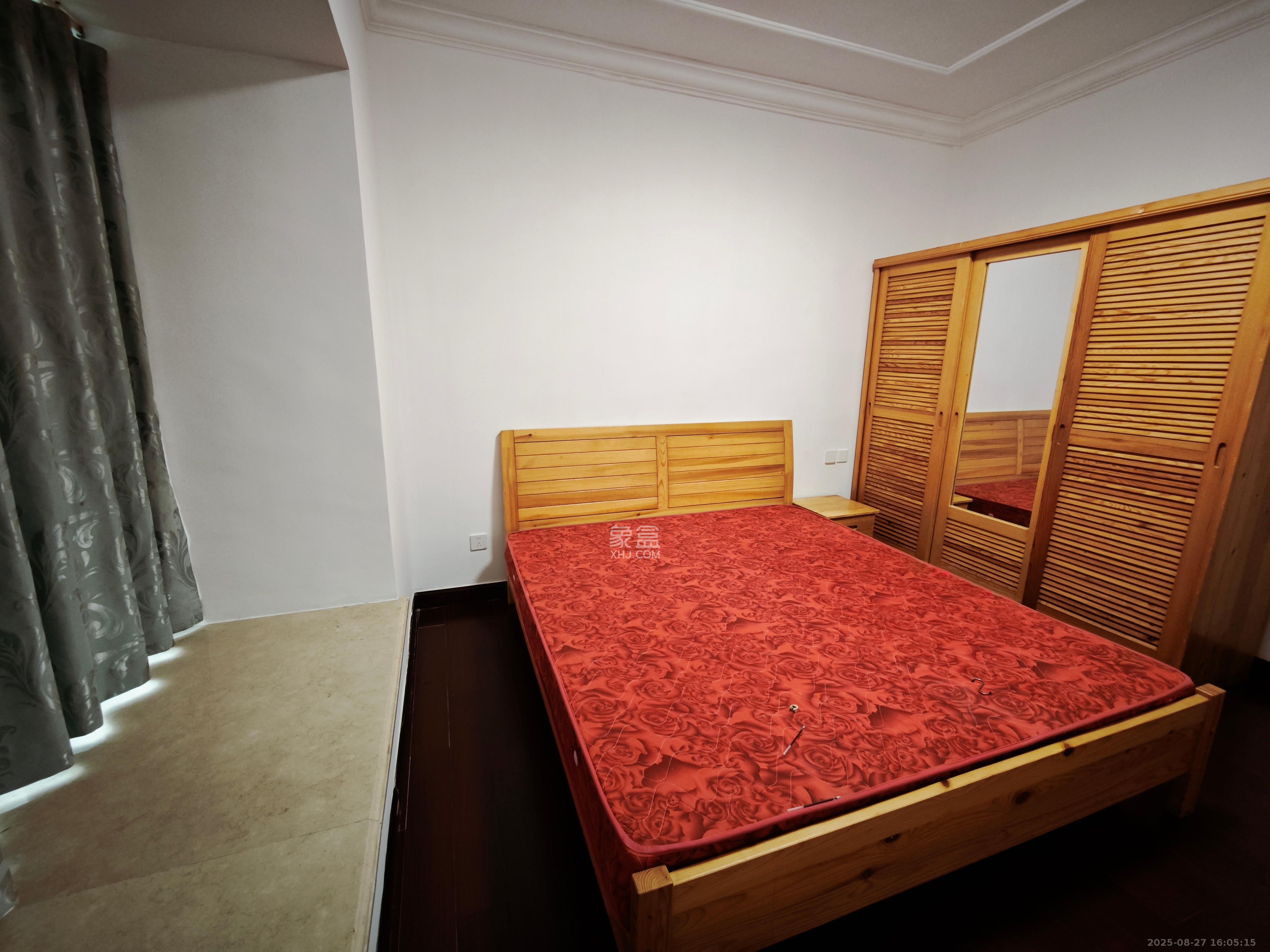 恒大华府 3室2厅1卫 2500.0元/月 恒大华府 3室2厅1卫 2500.0元/月室内图