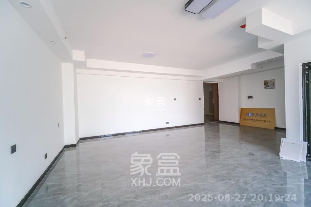 和悦城(蟠龙景苑)  1室1厅1卫    1700.0元/月室内图