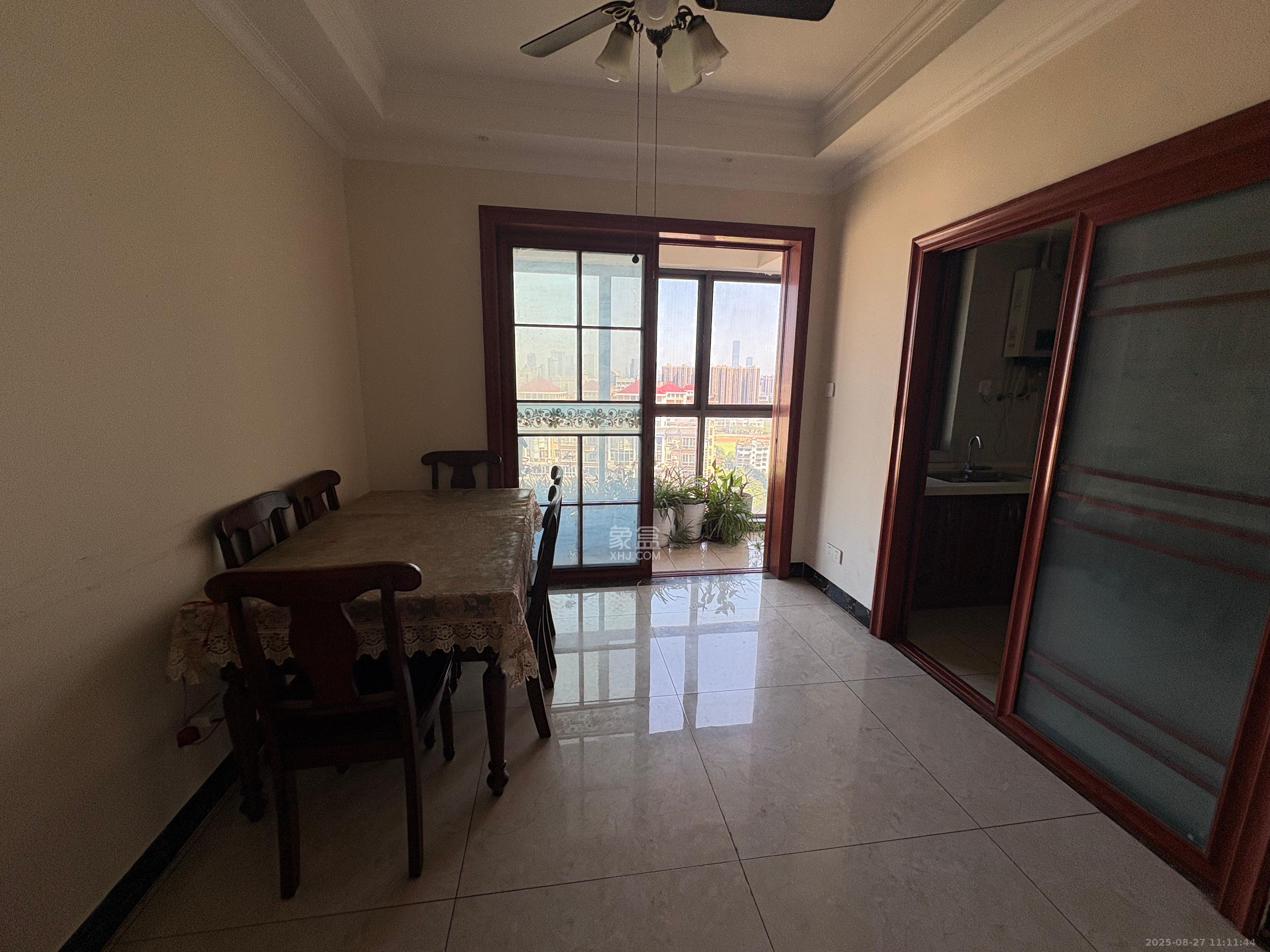 通用时代国际社区 2室2厅1卫 2800.0元/月 通用时代国际社区 2室2厅1卫 2800.0元/月室内图