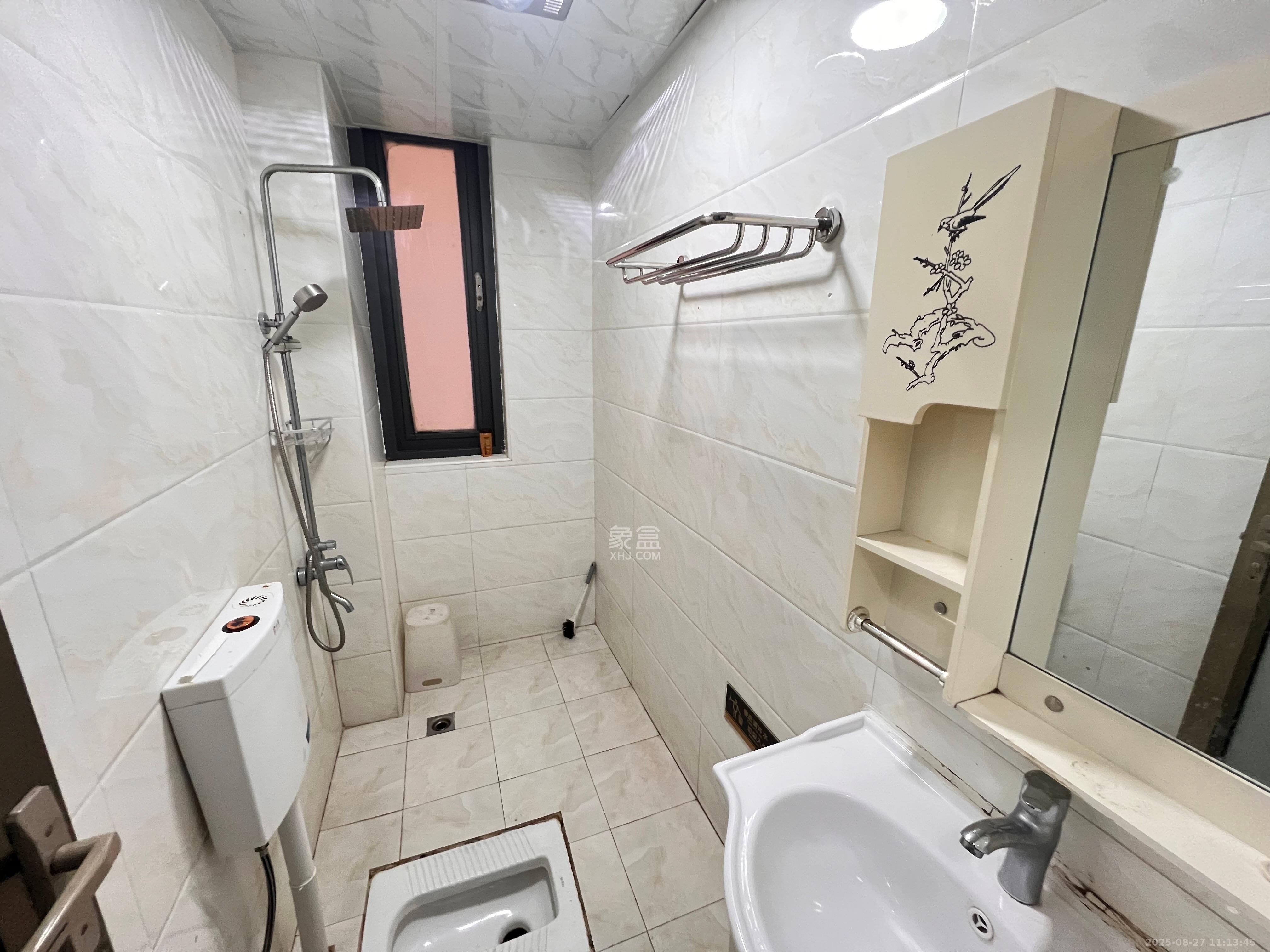 金轮星光名座  2室1厅1卫    1800.0元/月室内图