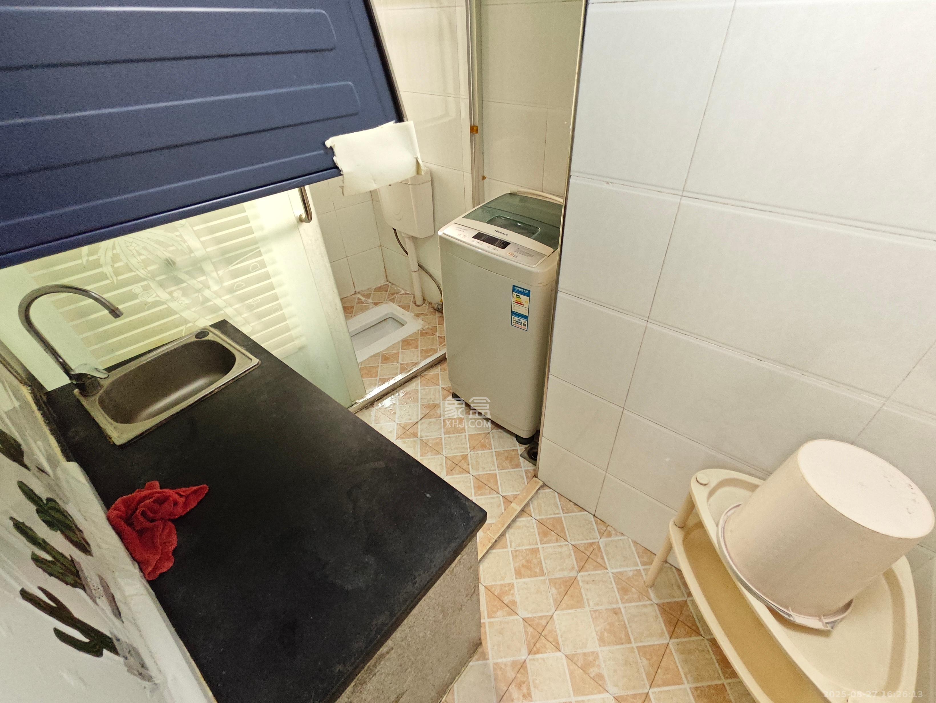 湖韵佳苑  1室1厅1卫    1000.0元/月 湖韵佳苑  1室1厅1卫    1000.0元/月室内图