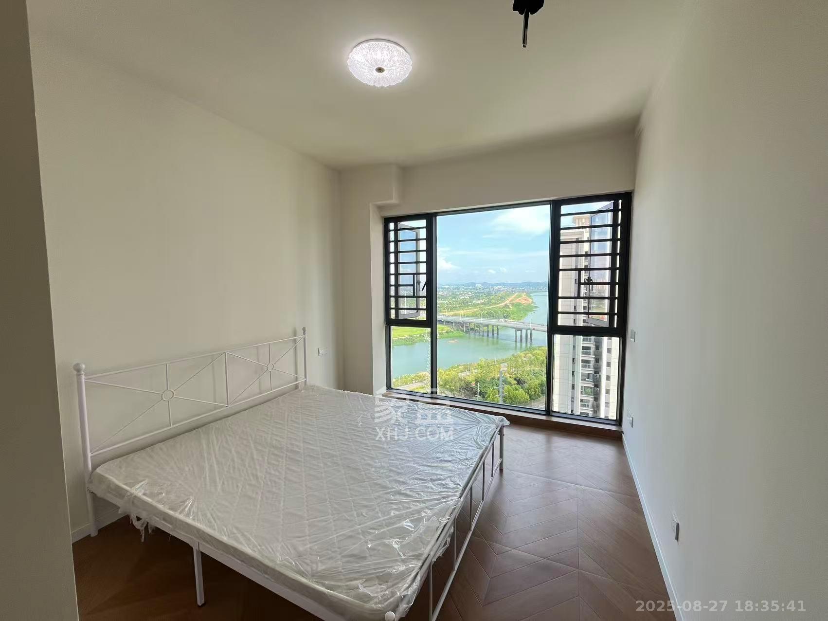 佳兆业城市广场 4室2厅2卫 2800.0元/月 佳兆业城市广场 4室2厅2卫 2800.0元/月室内图