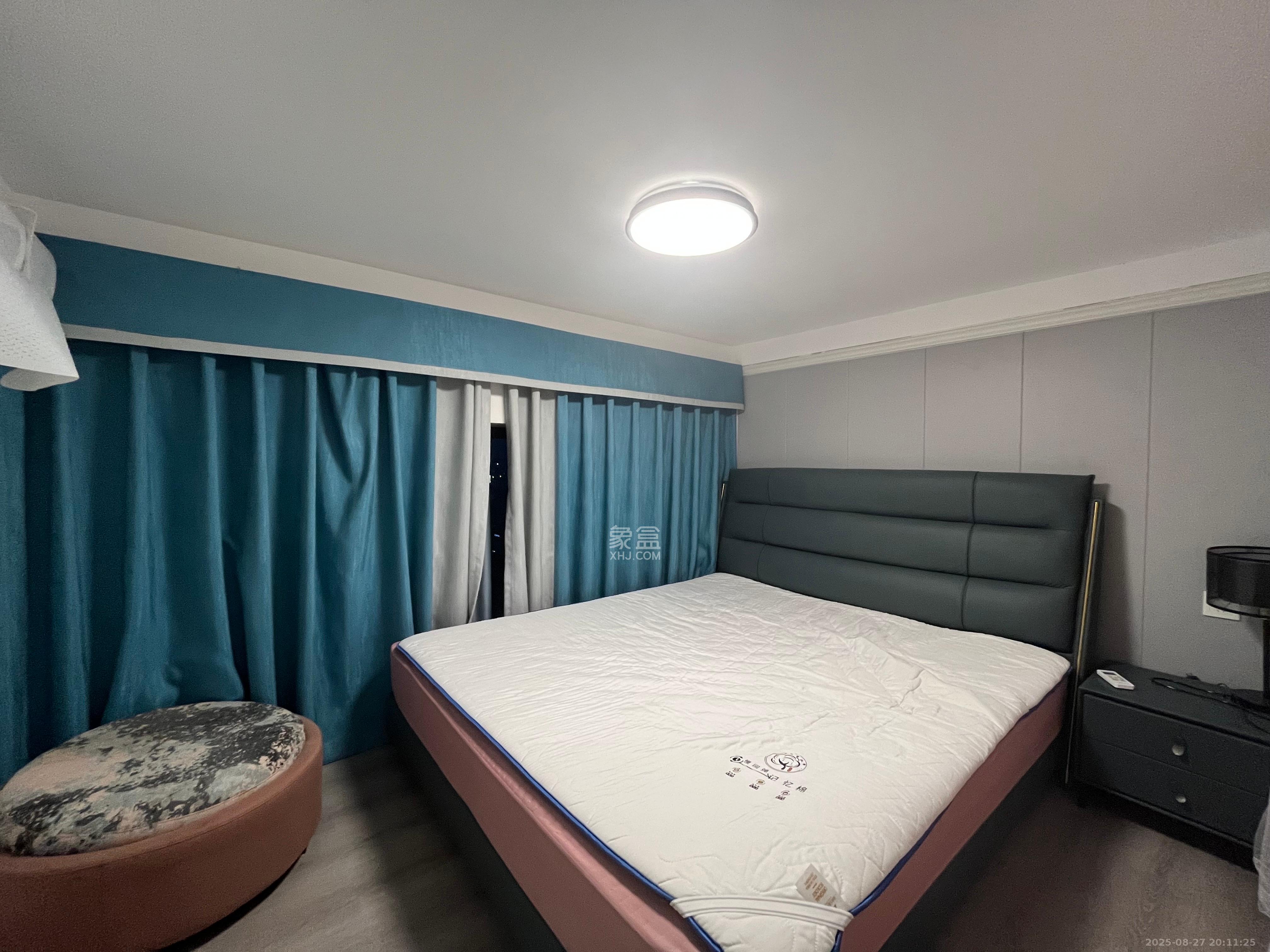 藏珑湖上公馆  2室1厅1卫    2300.0元/月室内图