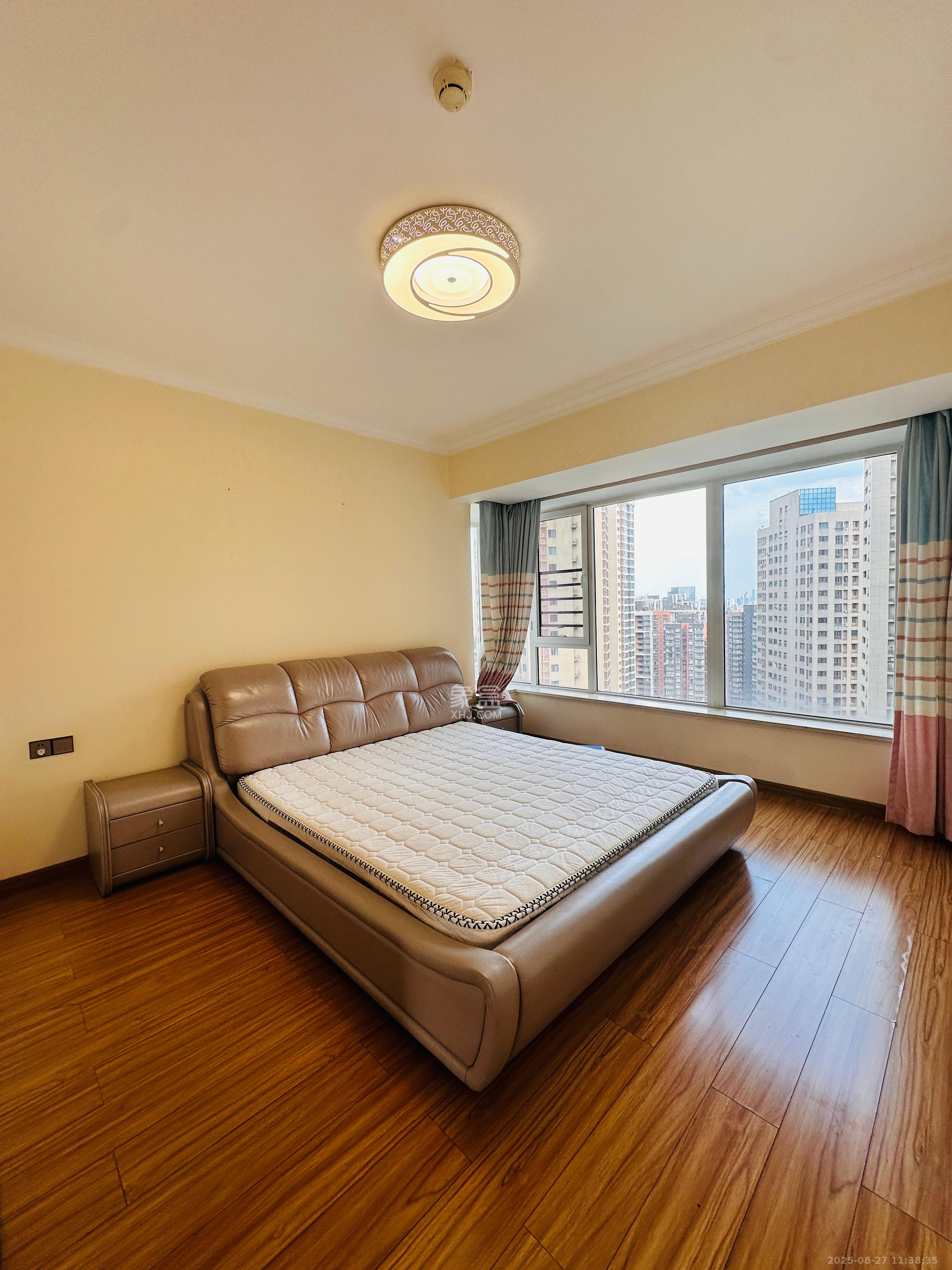 北辰三角洲E3区  4室2厅2卫    4200.0元/月室内图