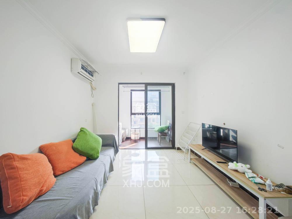 阳光城尚东湾青云苑  3室2厅1卫    2500.0元/月 阳光城尚东湾青云苑  3室2厅1卫    2500.0元/月室内图