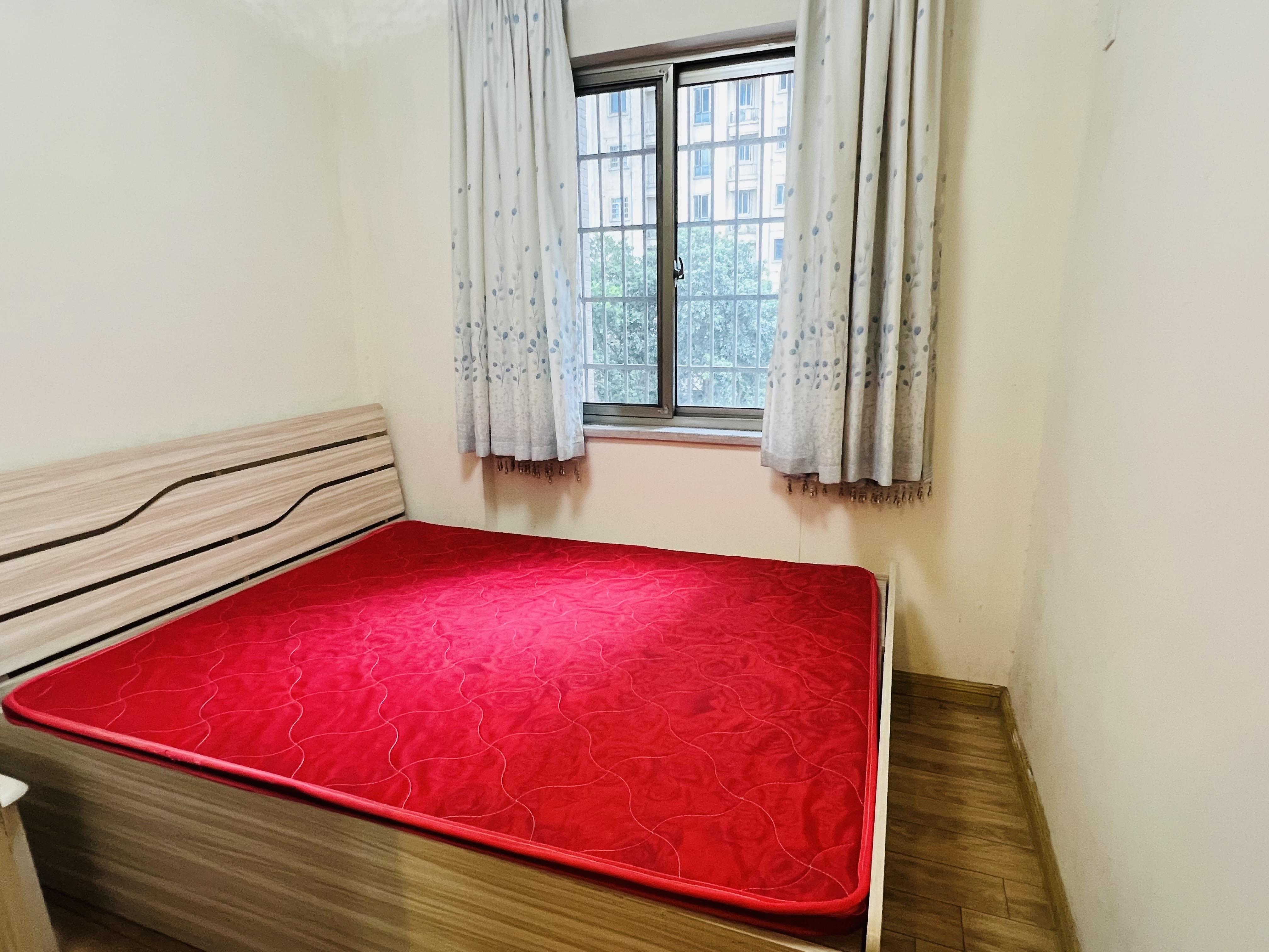 碧桂园 3室2厅1卫 1500.0元/月 碧桂园 3室2厅1卫 1500.0元/月室内图