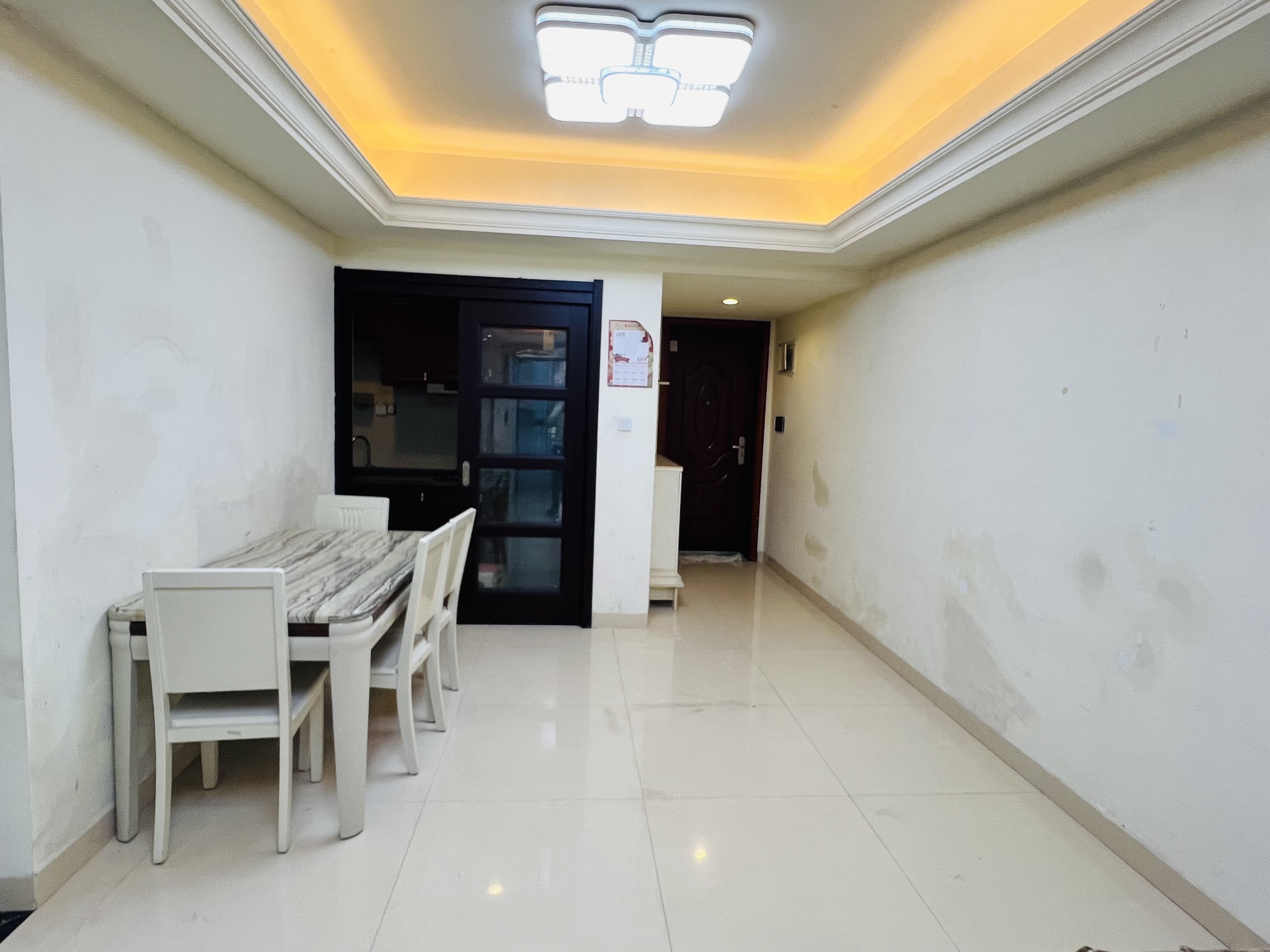 碧桂园 3室2厅1卫 1500.0元/月 碧桂园 3室2厅1卫 1500.0元/月室内图