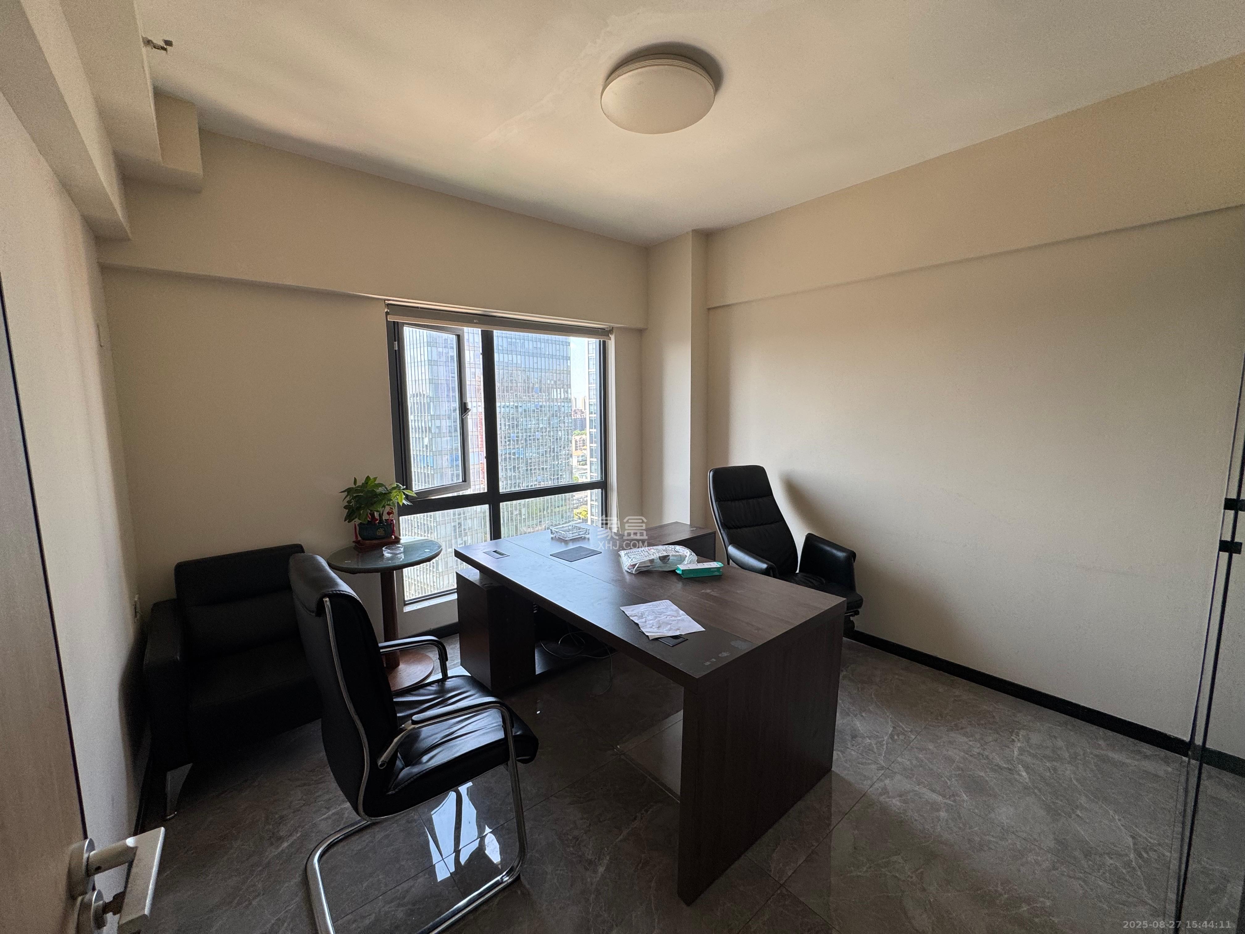 复地星光天地 1室0厅0卫 6000.0元/月 复地星光天地 1室0厅0卫 6000.0元/月室内图