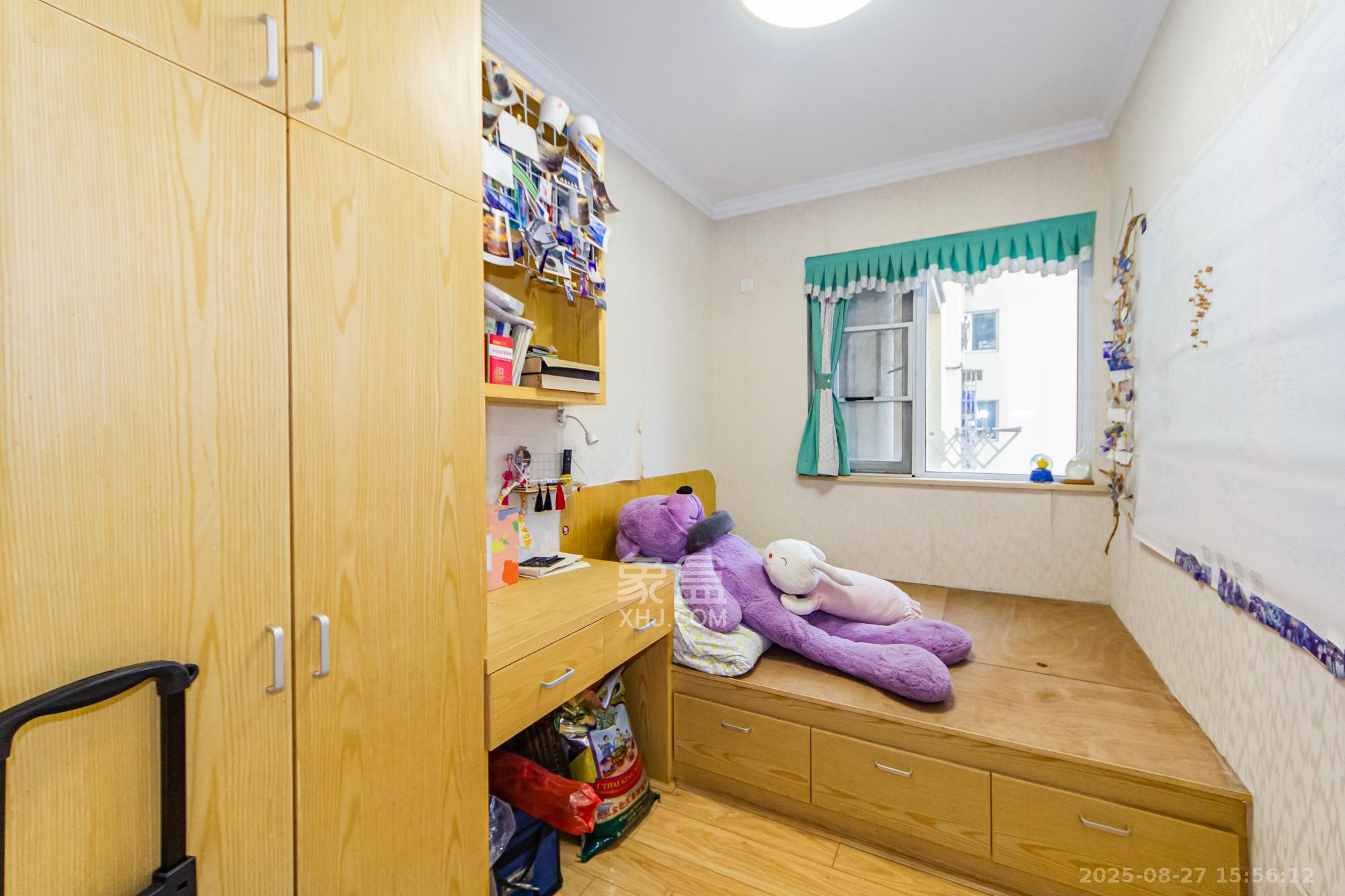 万国城(当代满庭春MOMA)三期  3室2厅2卫    2000.0元/月 万国城(当代满庭春MOMA)三期  3室2厅2卫    2000.0元/月室内图