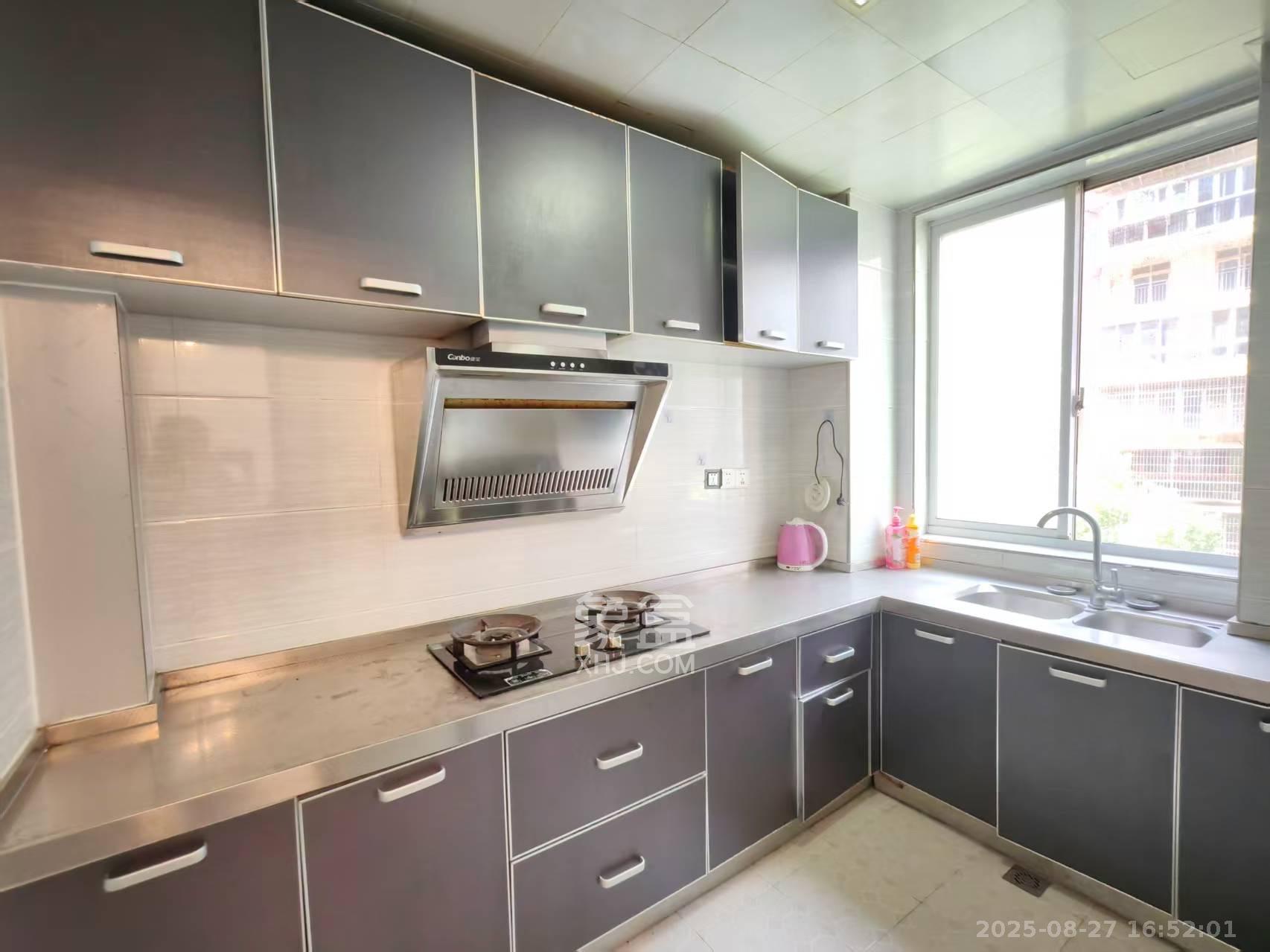 升远君尚嘉筑  3室2厅1卫    2400.0元/月 升远君尚嘉筑  3室2厅1卫    2400.0元/月室内图