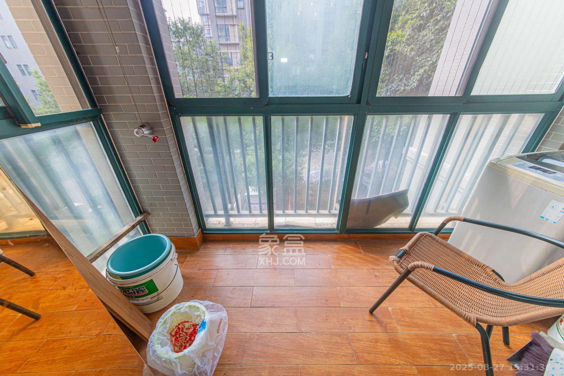 华天苑  3室2厅1卫    2400.0元/月室内图