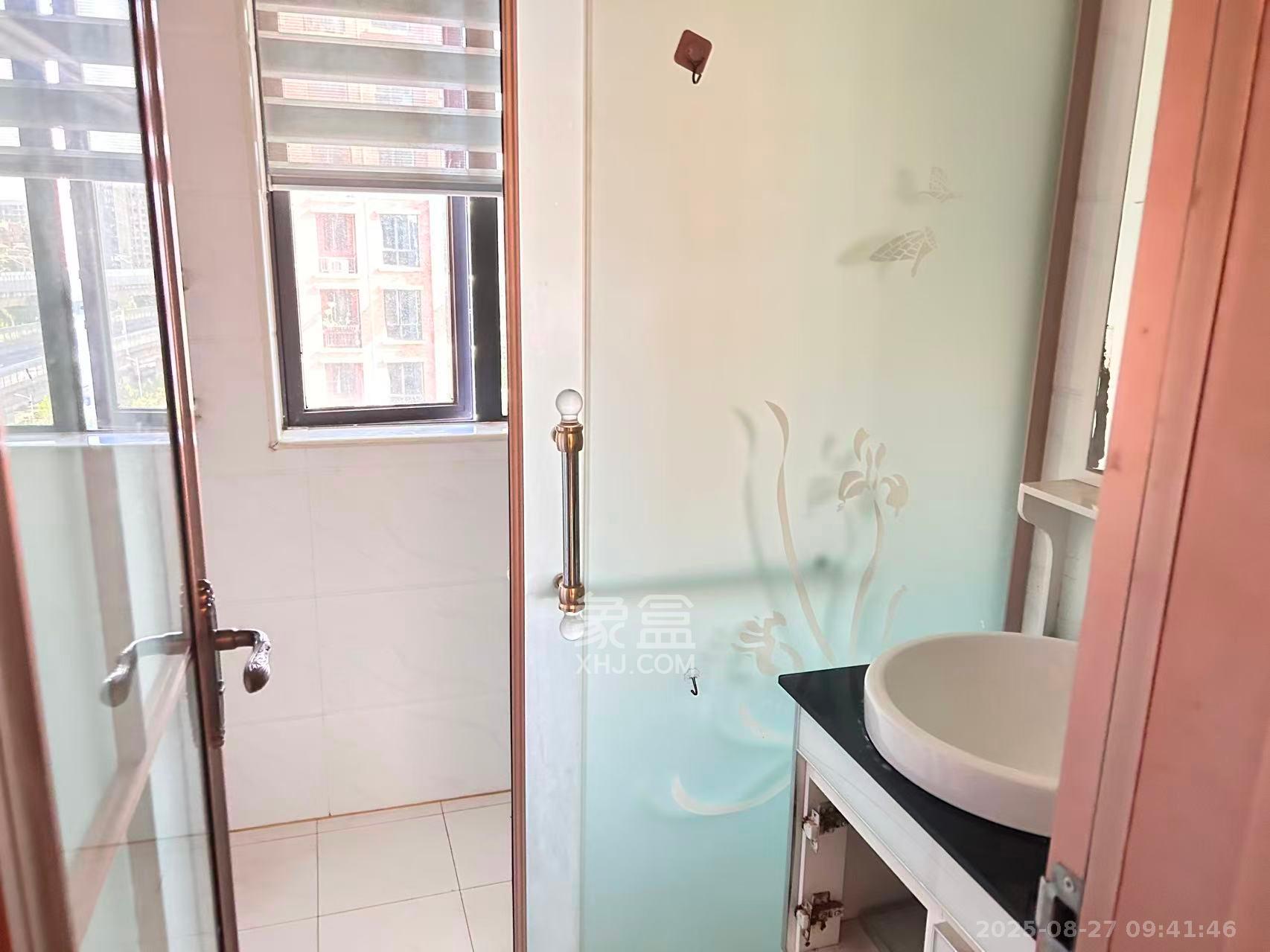 金谷豪庭 2室2厅1卫 1600.0元/月 金谷豪庭 2室2厅1卫 1600.0元/月室内图